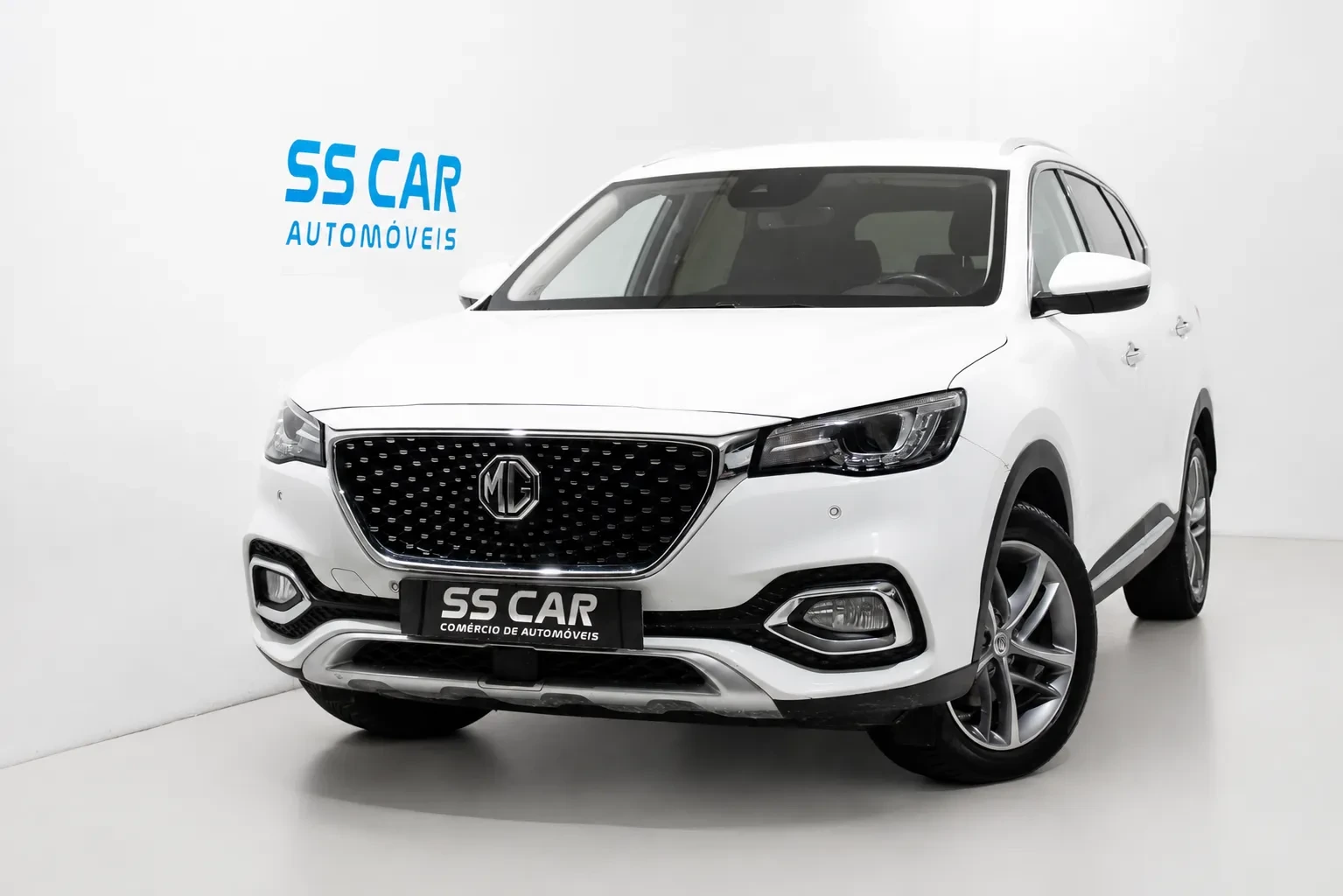 MG EHS 1.5 T-GDI Plug-in Hybrid Luxury 1