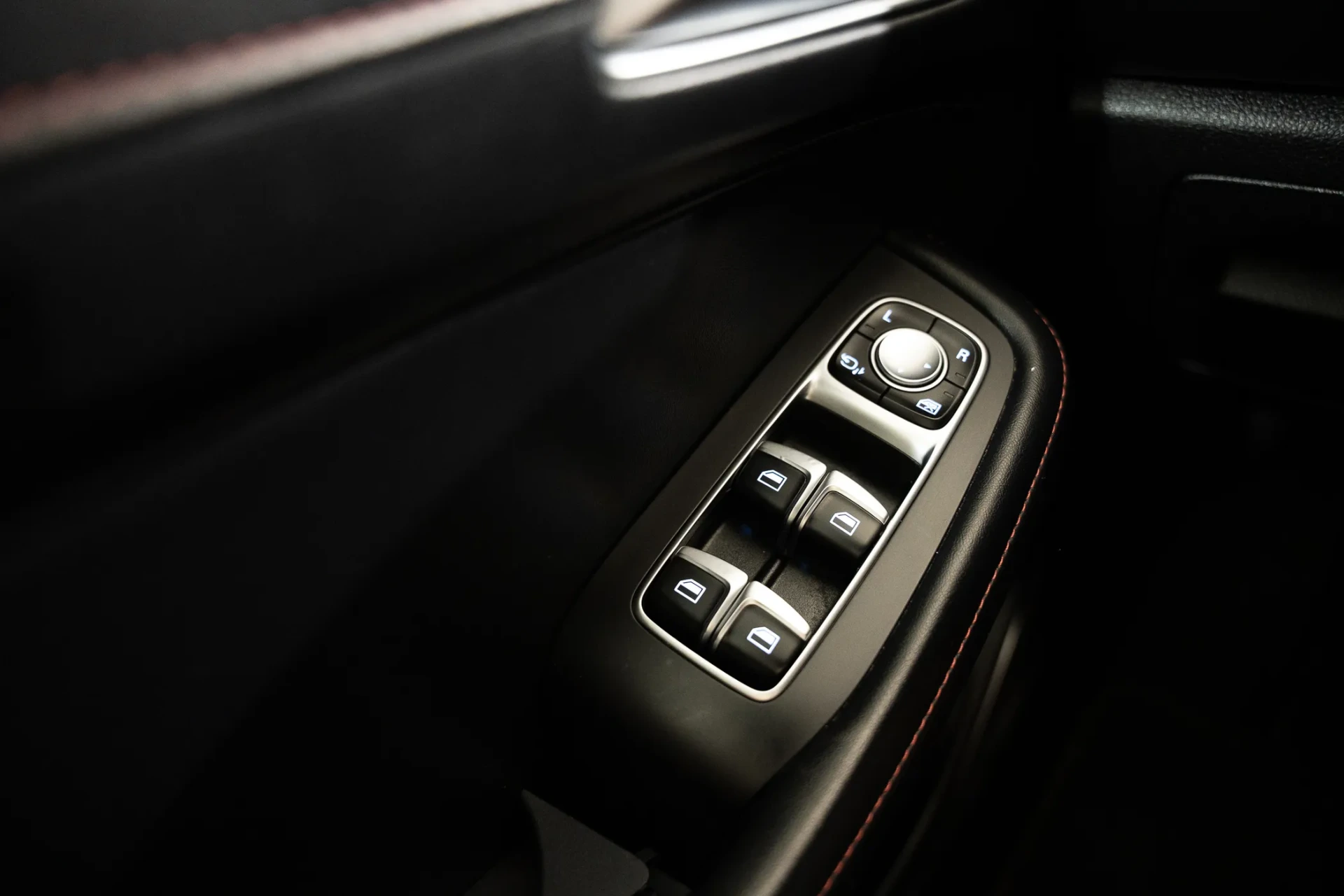 MG EHS 1.5 T-GDI Plug-in Hybrid Luxury 21