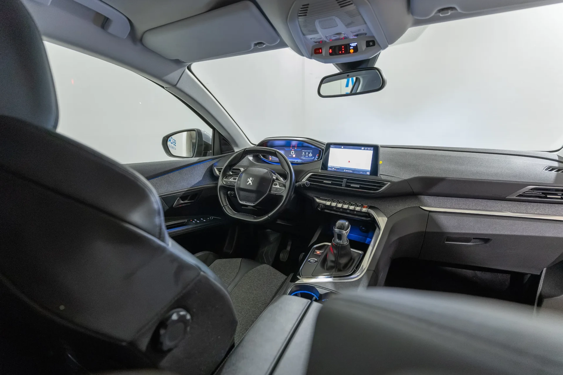 Peugeot 3008 1.2 PureTech Allure 10