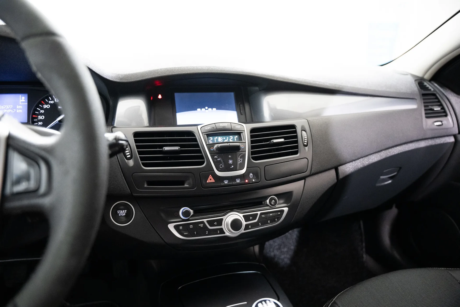 Renault Laguna 1.5 dCi Dynamique S 9