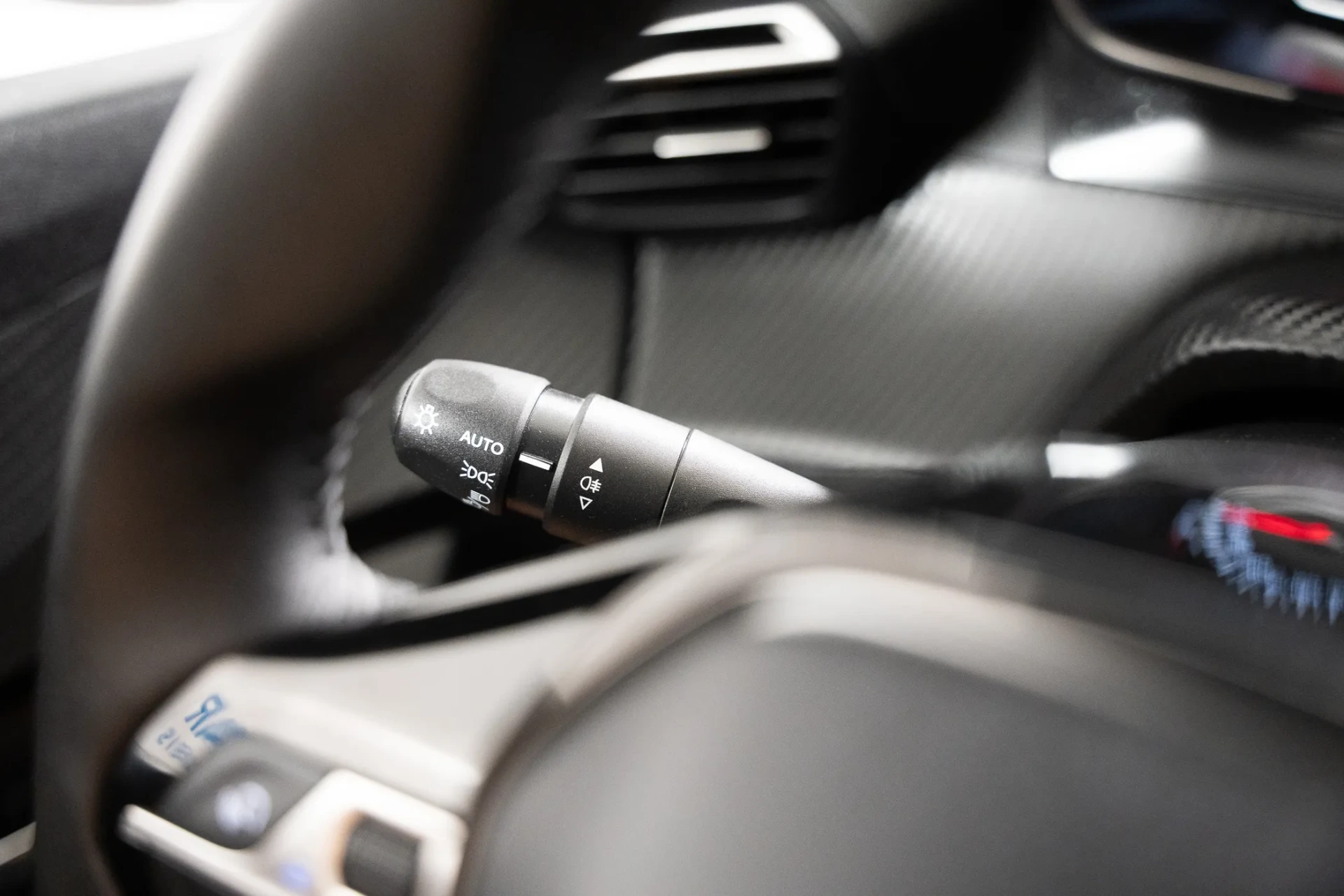 Peugeot 2008 1.2 PureTech Style 19