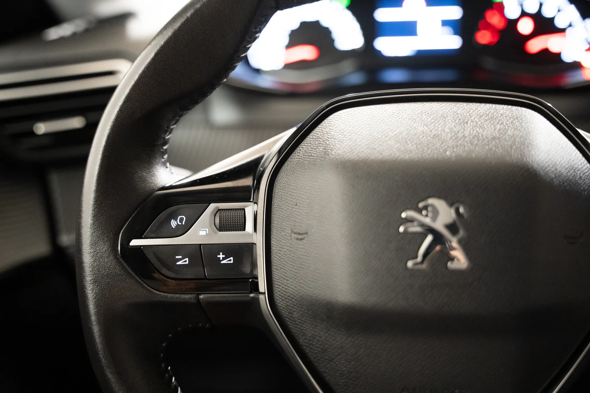 Peugeot 208 1.2 PureTech Active 18
