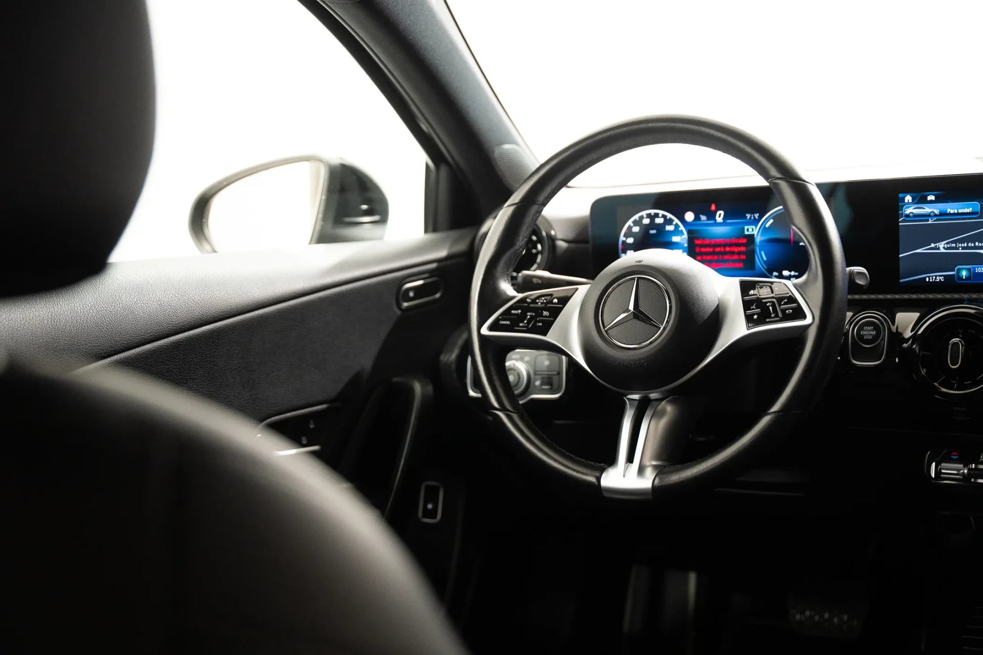 Mercedes-Benz A 250 Limousine e Progressive 14