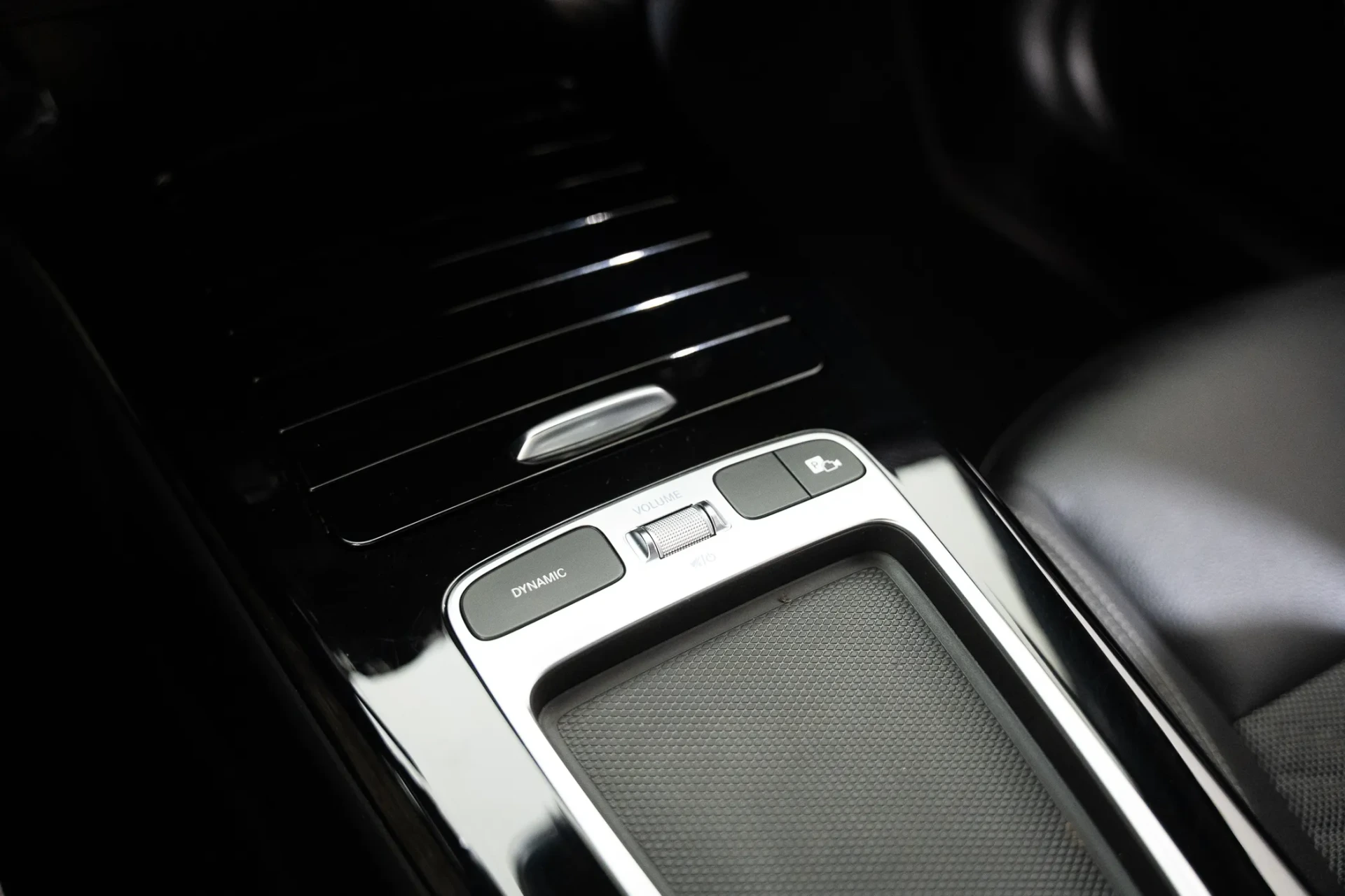Mercedes-Benz A 250 Limousine e Progressive 21