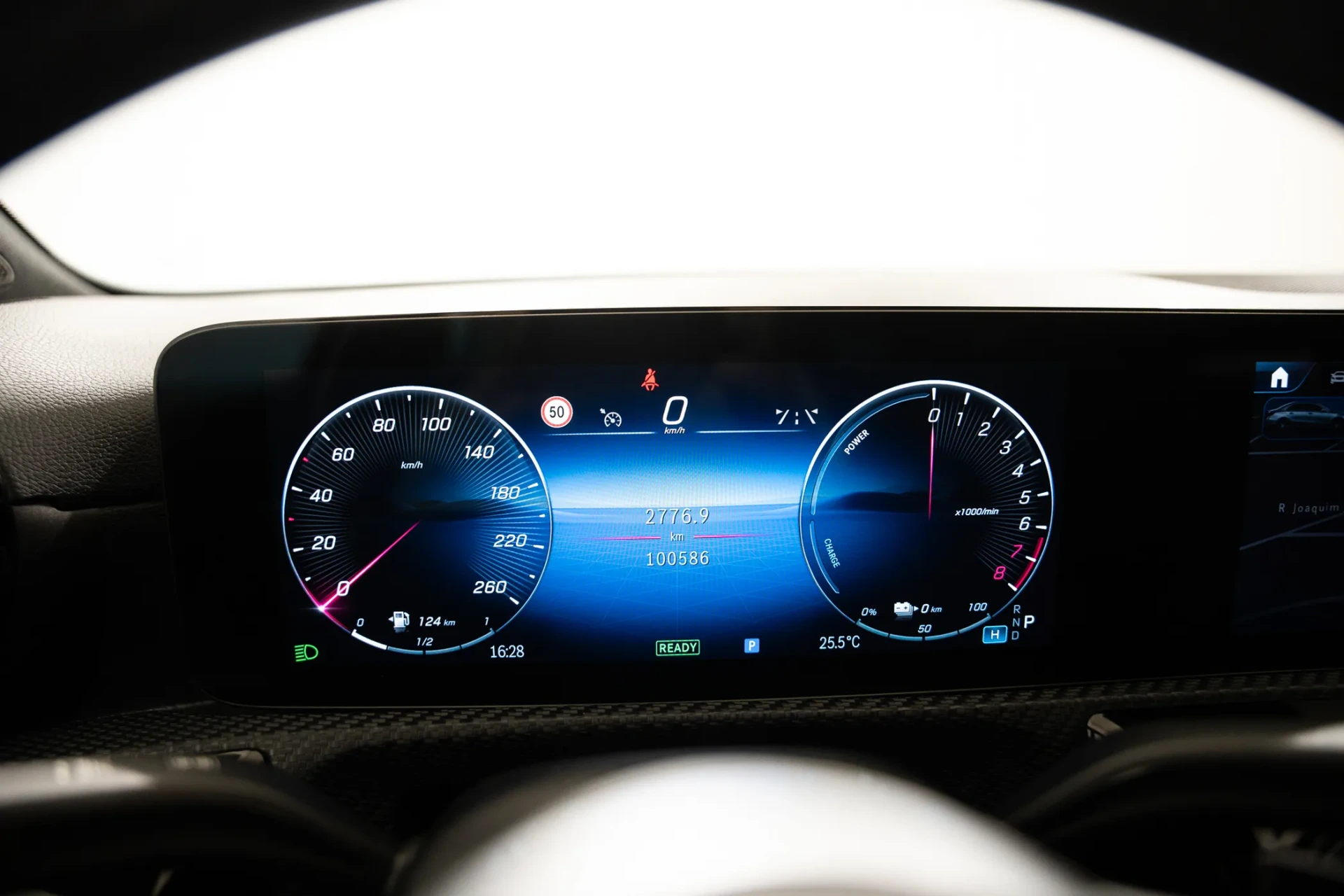 Mercedes-Benz A 250 Limousine e Progressive 28