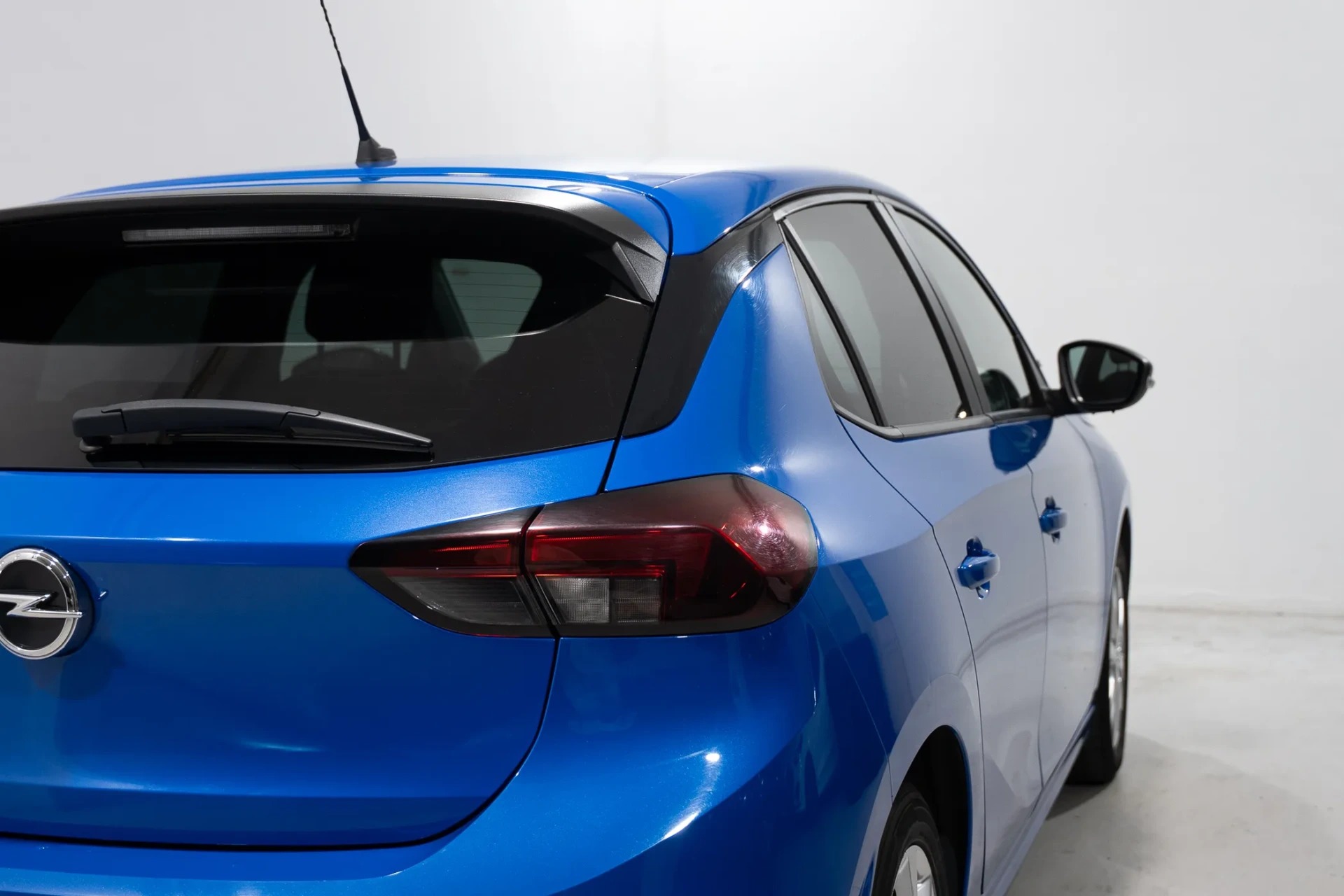 Opel Corsa 1.2 Elegance 6