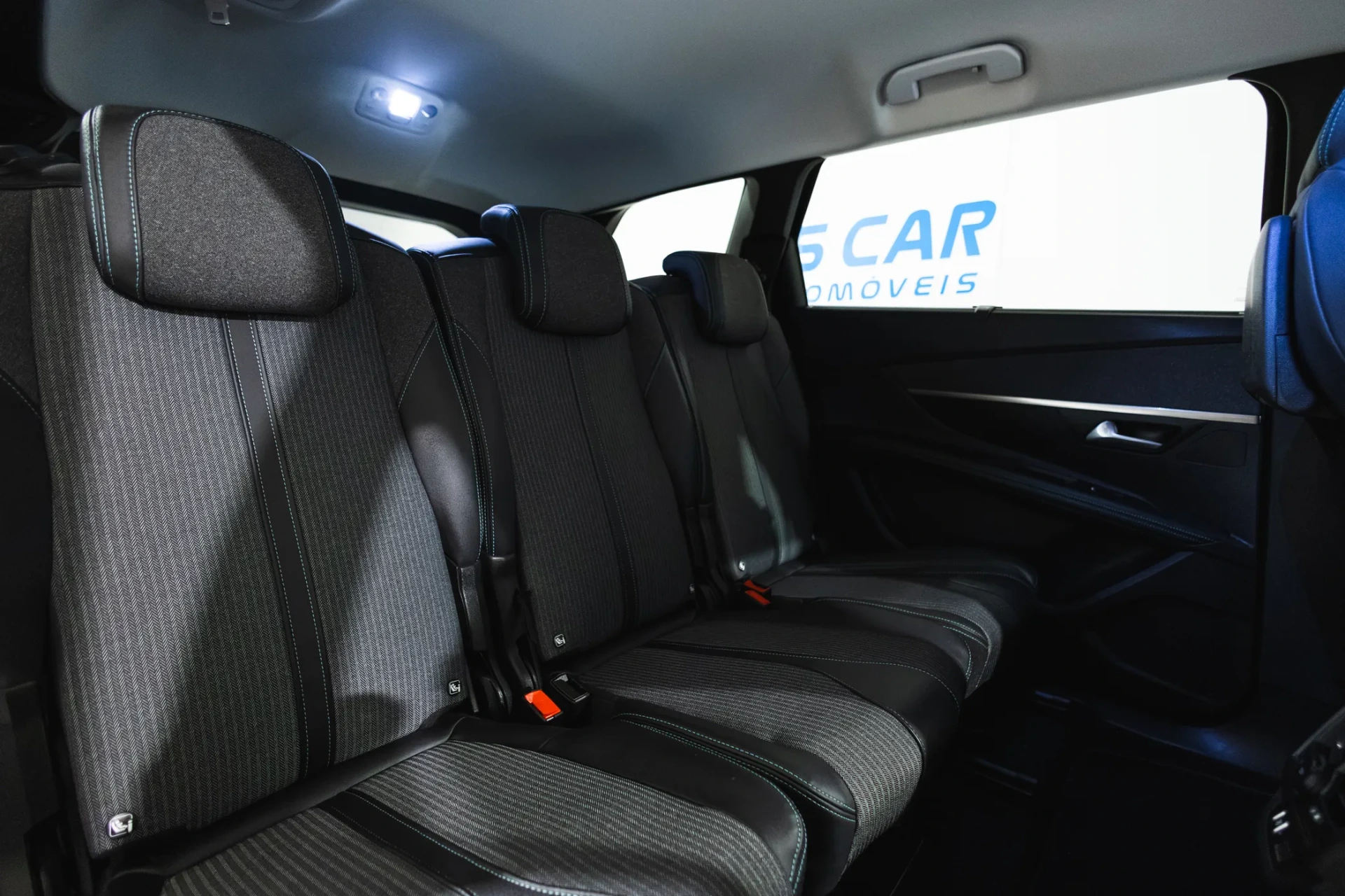 Peugeot 5008 1.2 PureTech Allure Pack 22