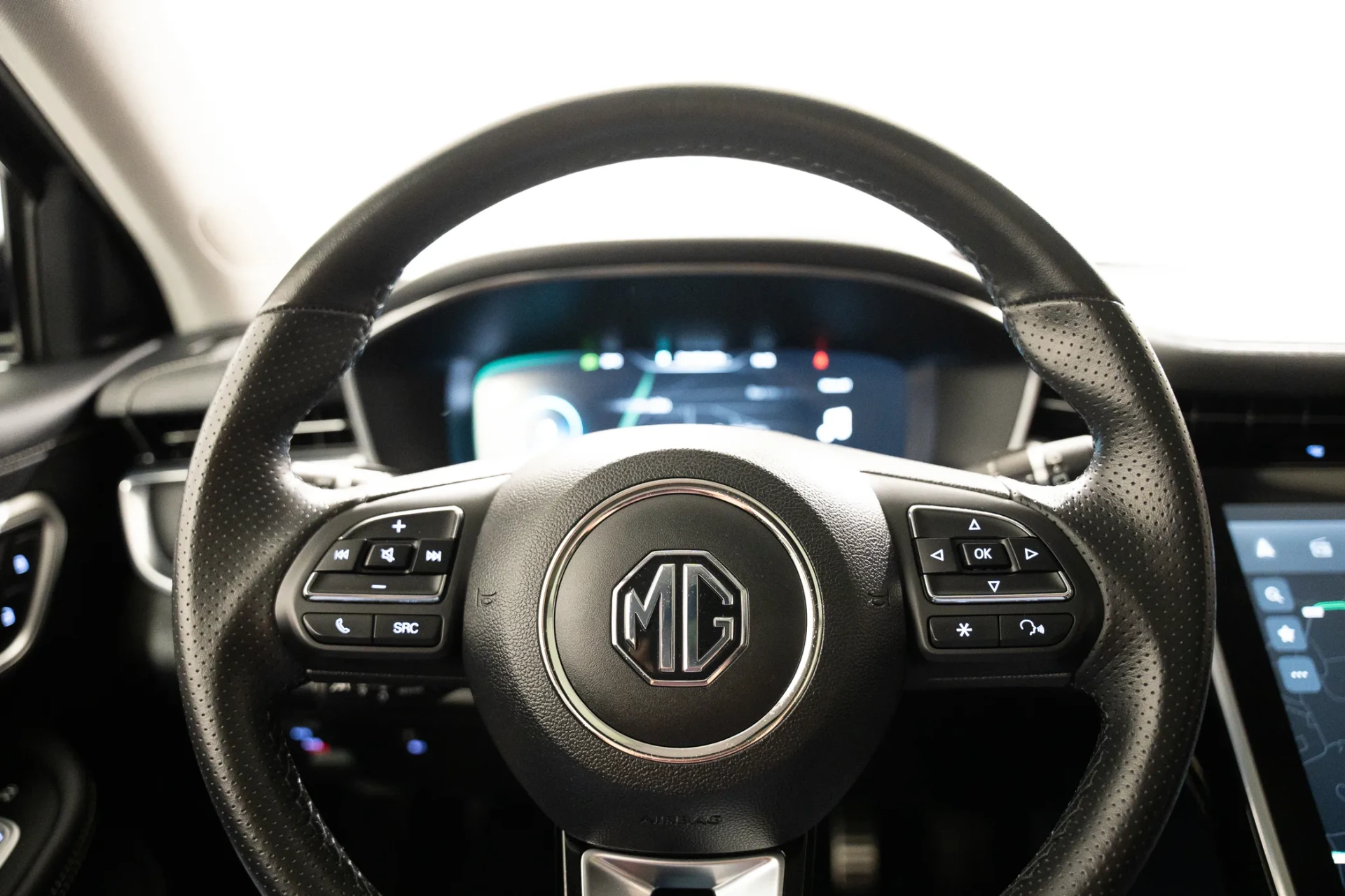 MG Marvel R 70 kWh Luxury 15