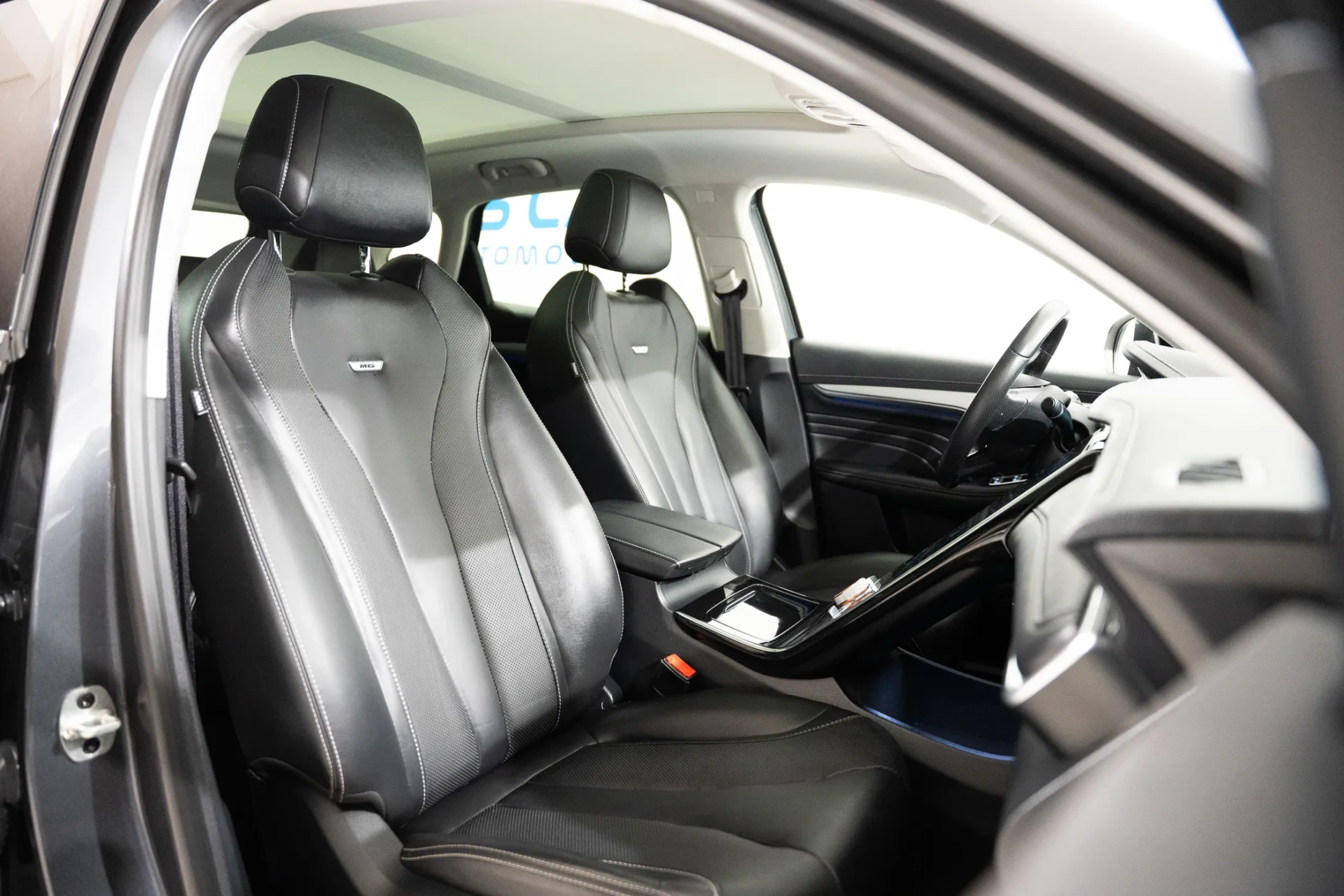 MG Marvel R 70 kWh Luxury 23