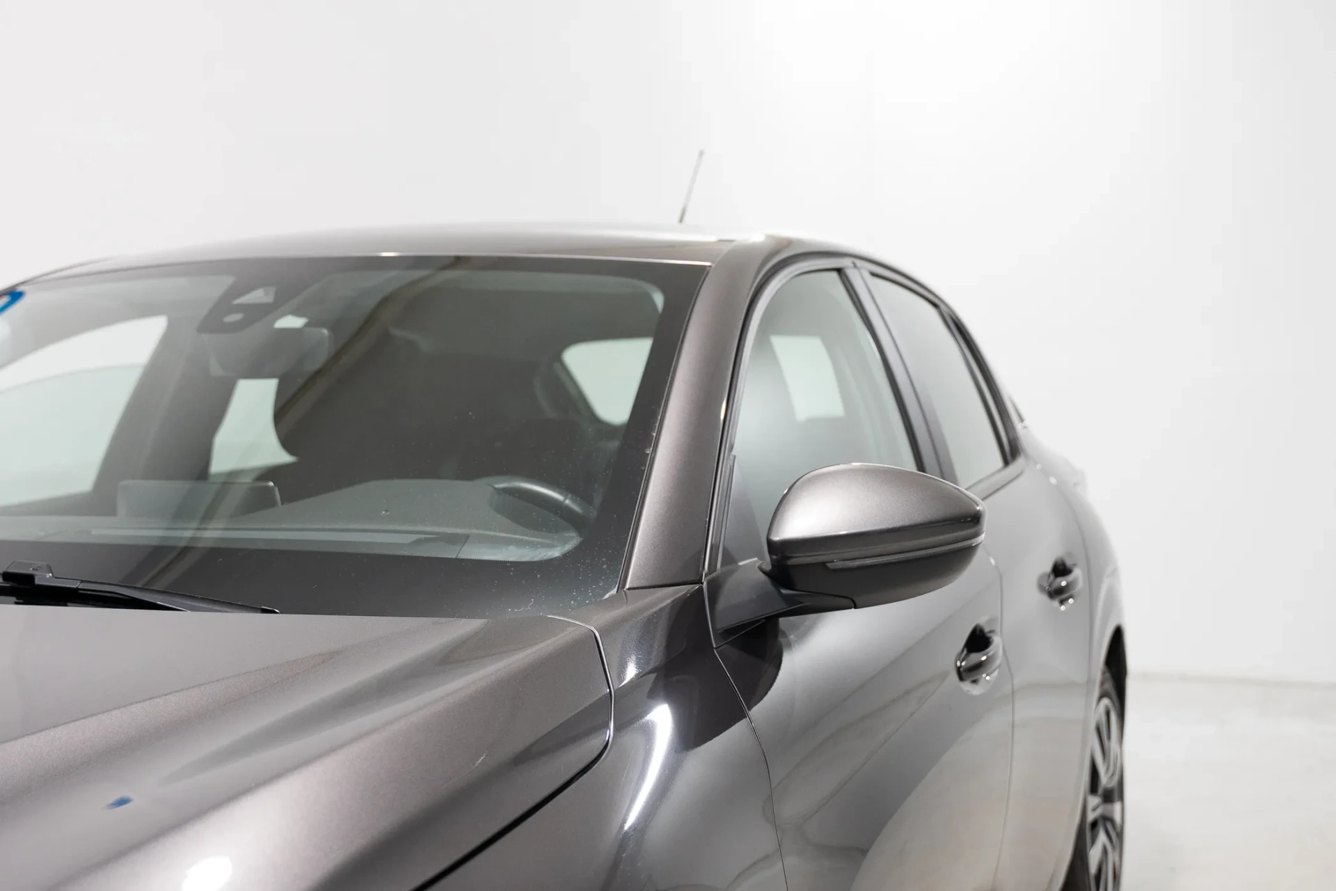 Peugeot 208 1.2 PureTech Allure EAT8 5