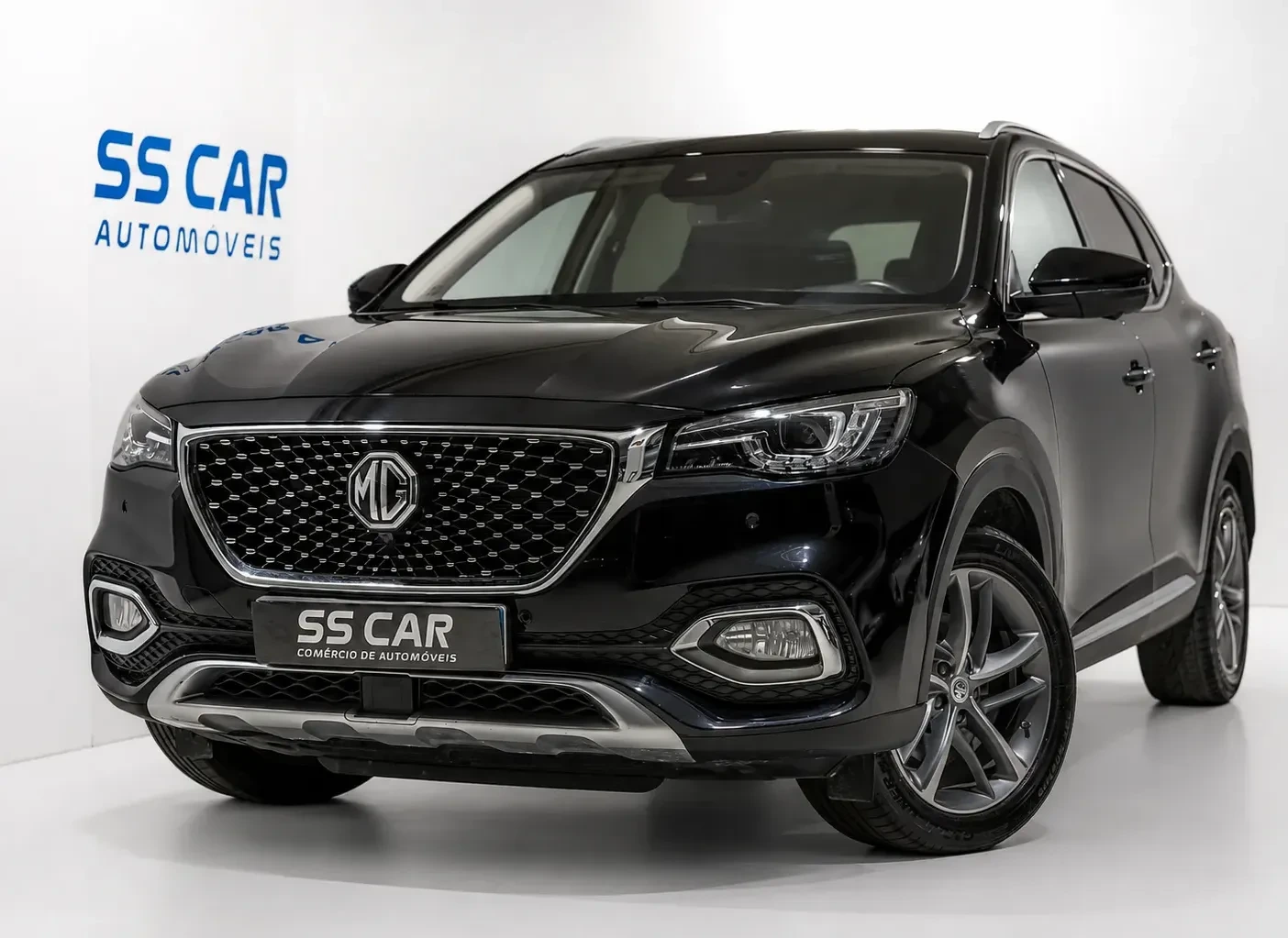 MG HS 1.5 T Luxury AT 1