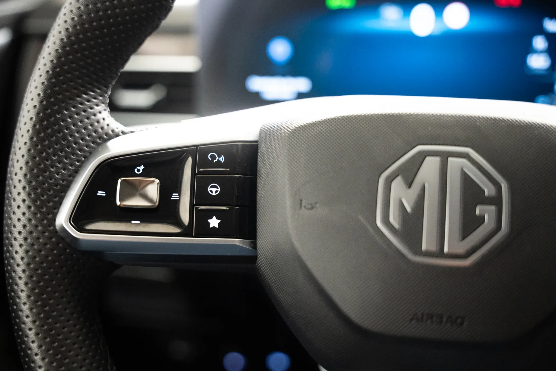MG HS 1.5 Plug-in Hybrid Luxury 13