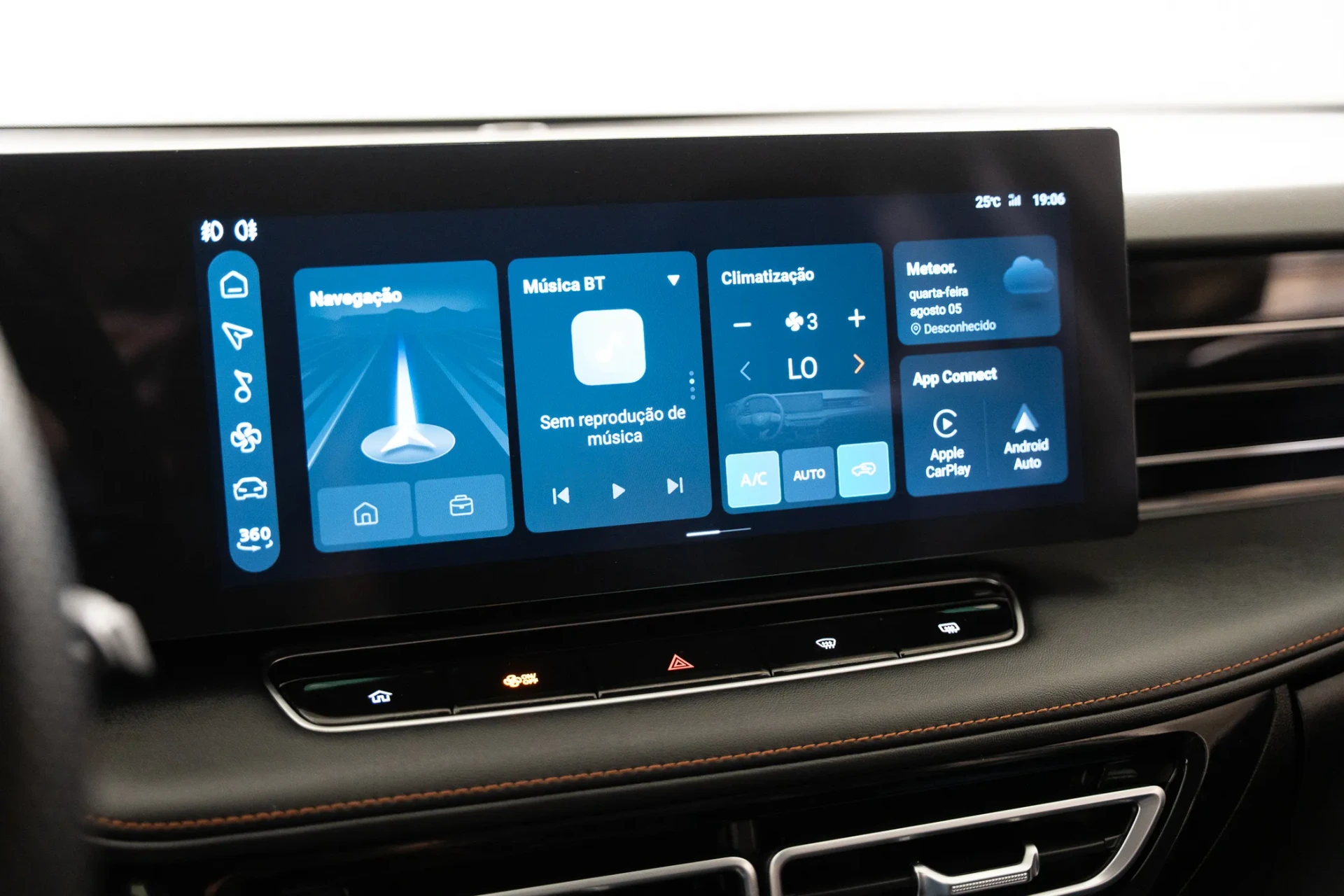 MG HS 1.5 Plug-in Hybrid Luxury 18