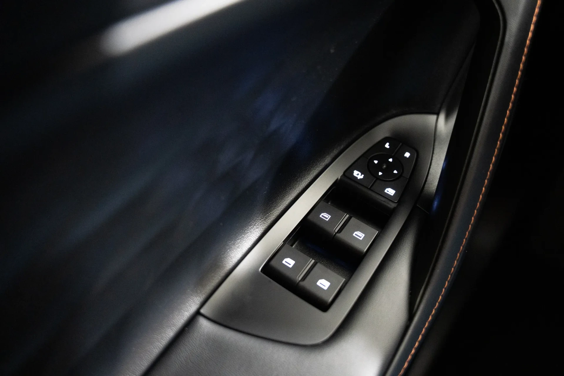 MG HS 1.5 Plug-in Hybrid Luxury 27
