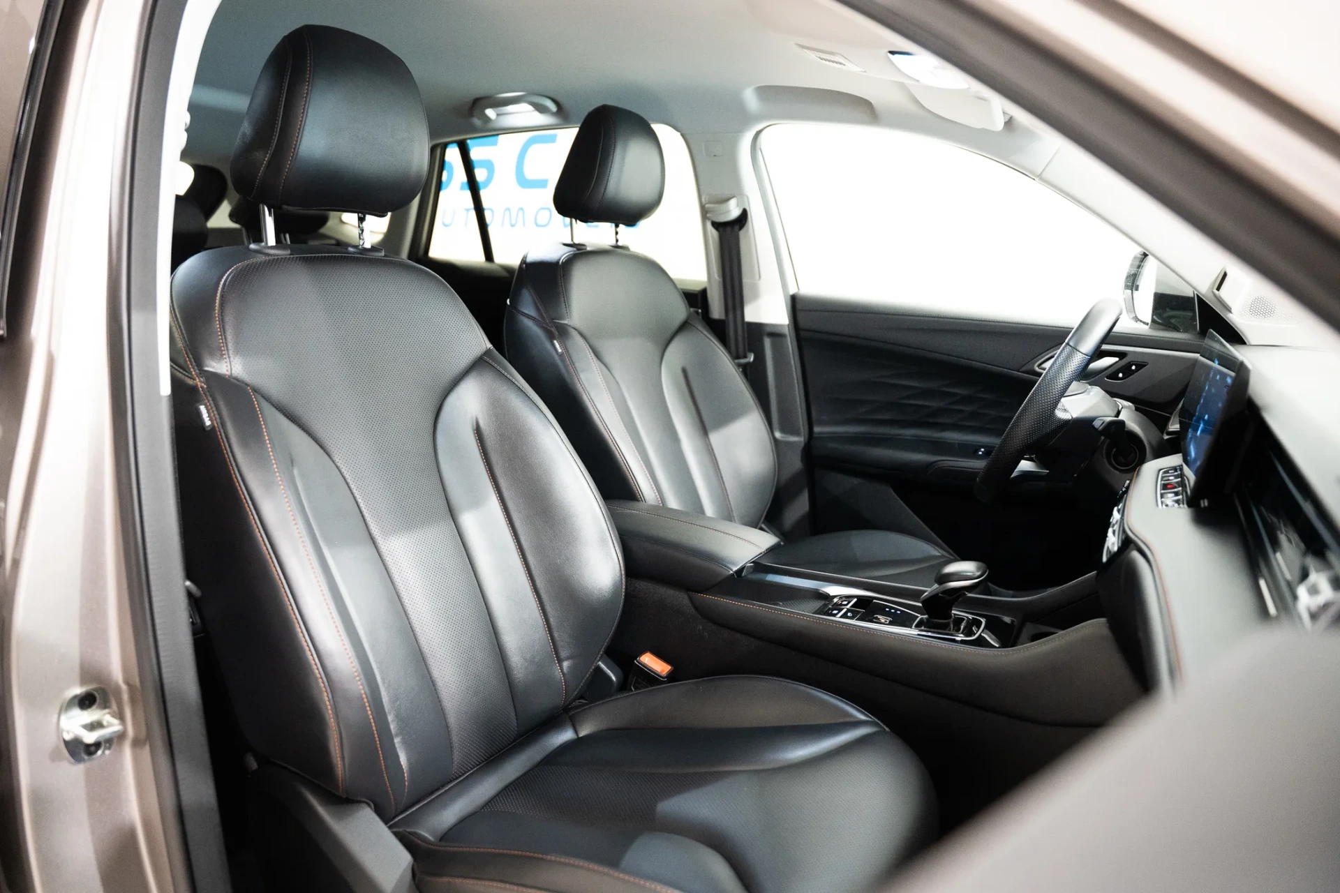 MG HS 1.5 Plug-in Hybrid Luxury 27