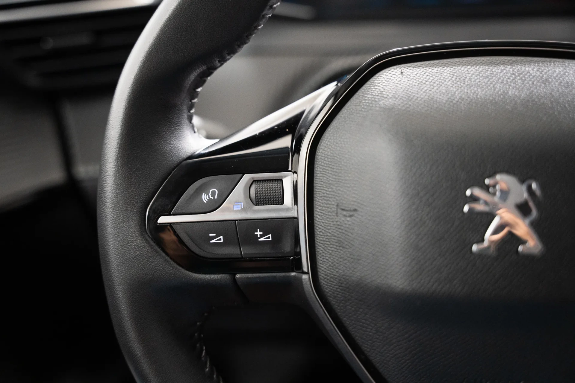 Peugeot e-208 50 kWh Active 14
