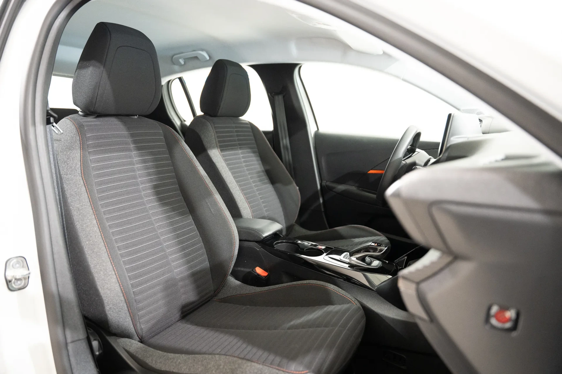 Peugeot e-208 50 kWh Active 25
