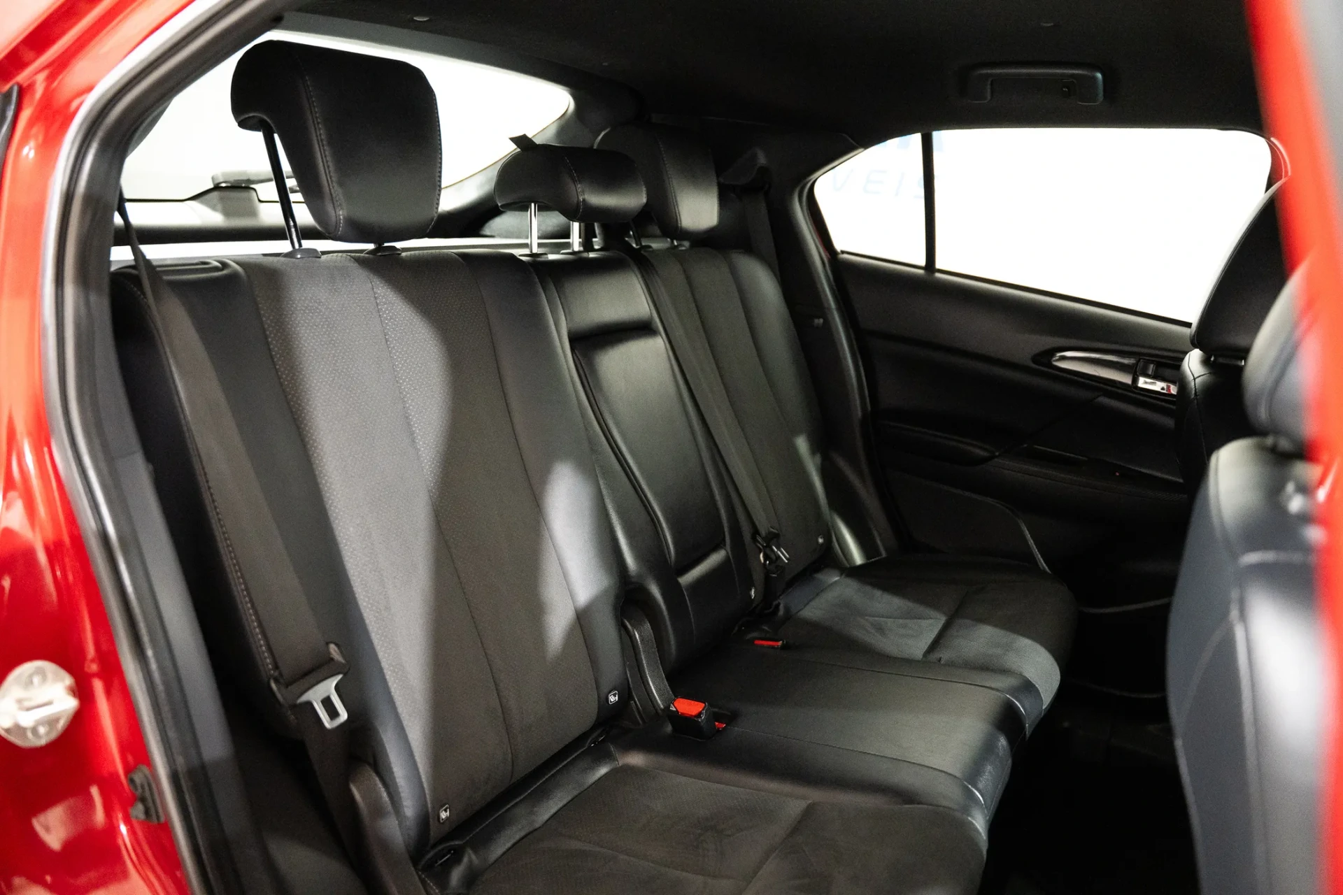 Mitsubishi Eclipse Cross 2.4 PHEV eMotion 31