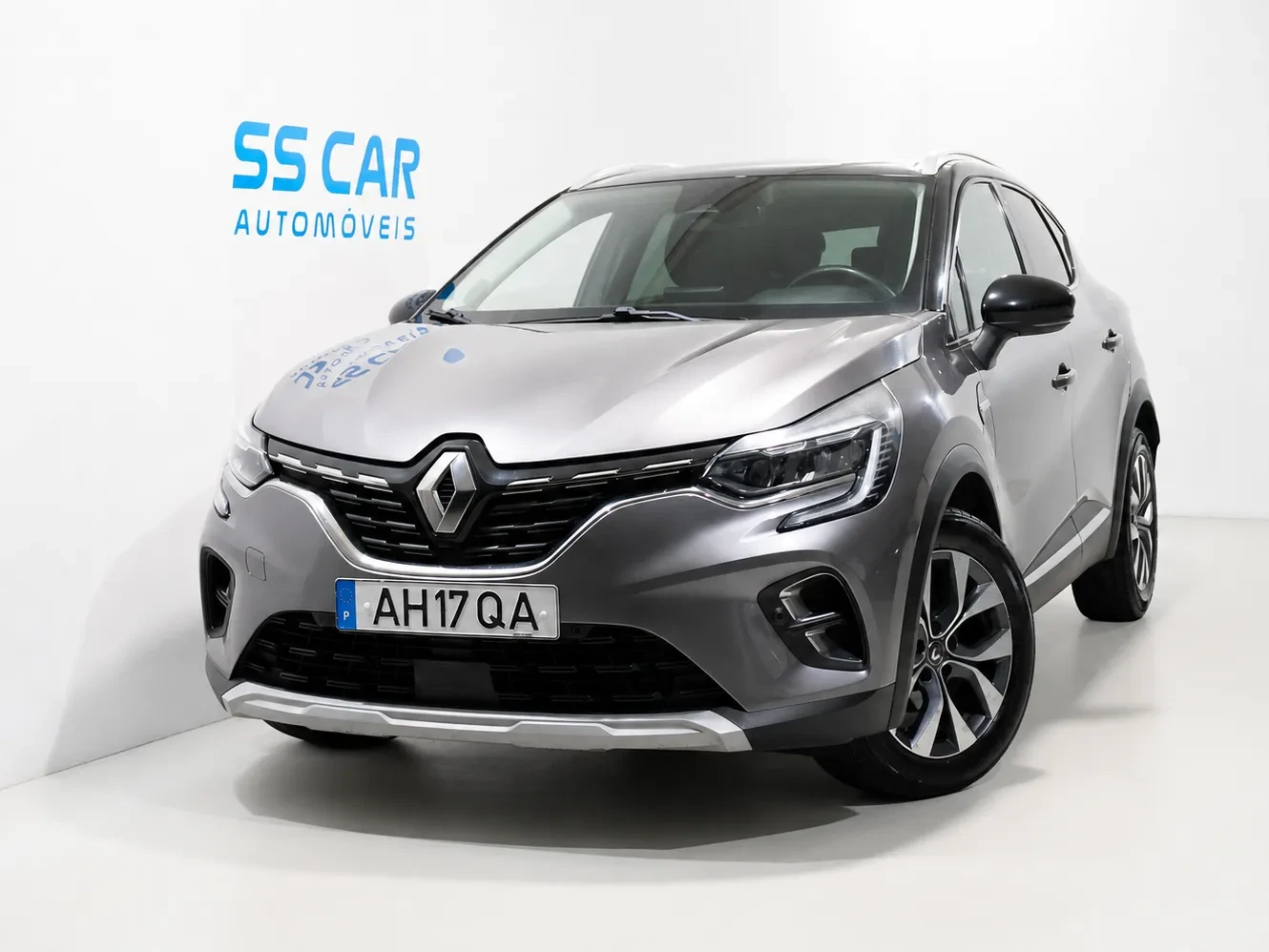 Renault Captur 1.0 TCe Exclusive 1