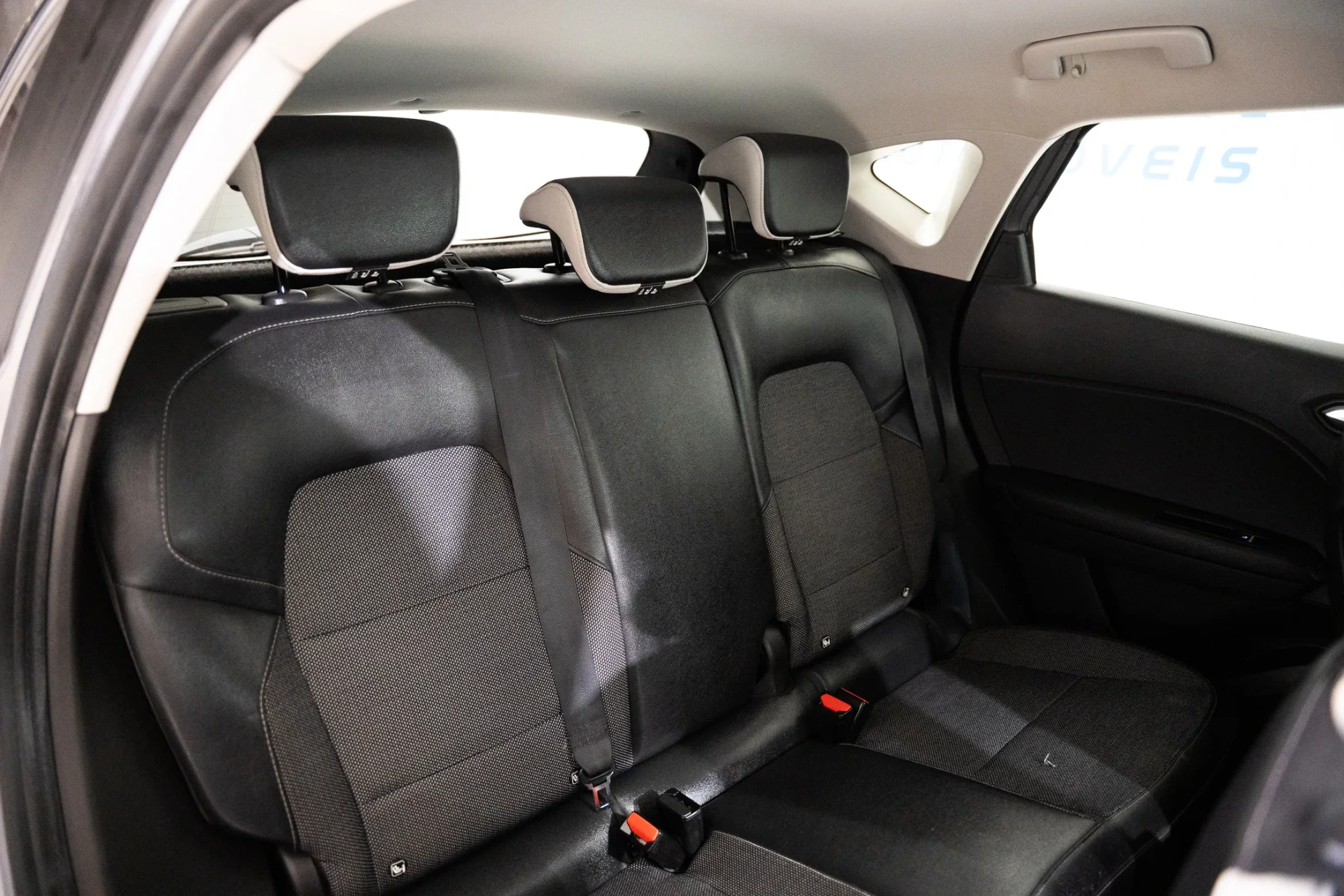 Renault Captur 1.0 TCe Exclusive 26