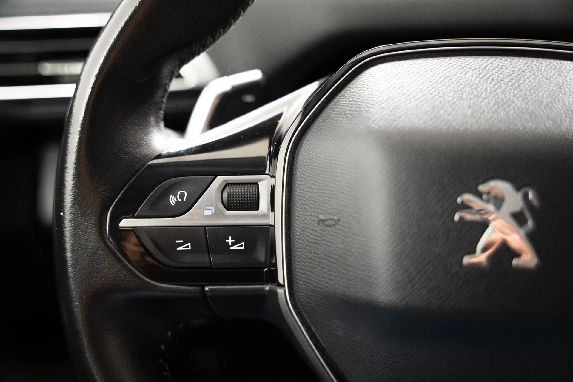Peugeot 5008 1.2 PureTech Allure EAT8 14