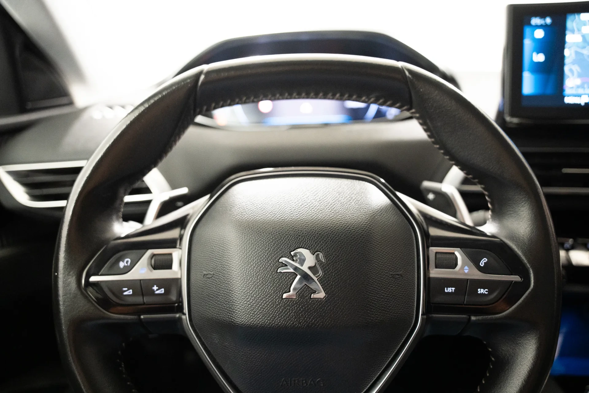 Peugeot 5008 1.2 PureTech Allure EAT8 15