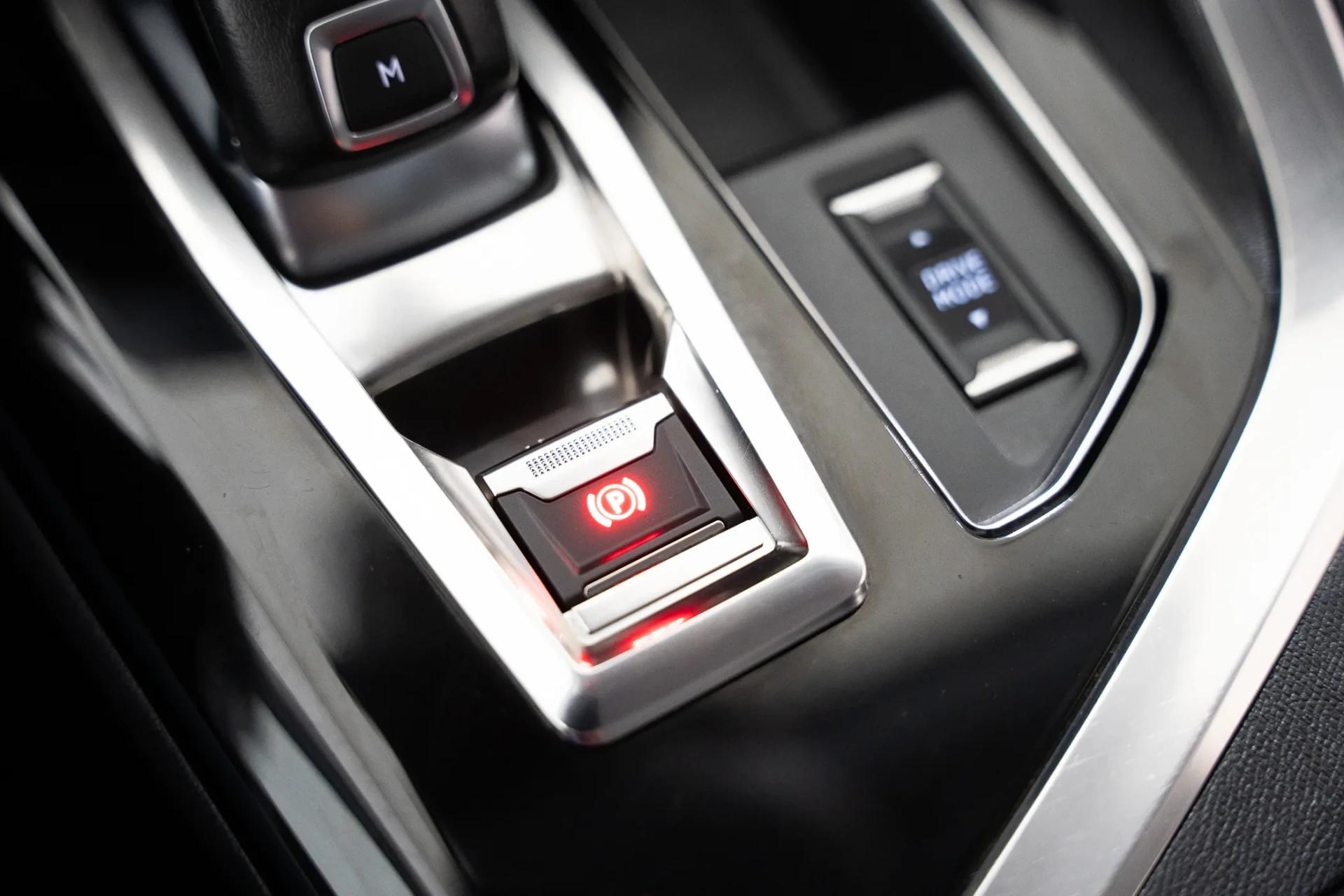 Peugeot 5008 1.2 PureTech Allure EAT8 26