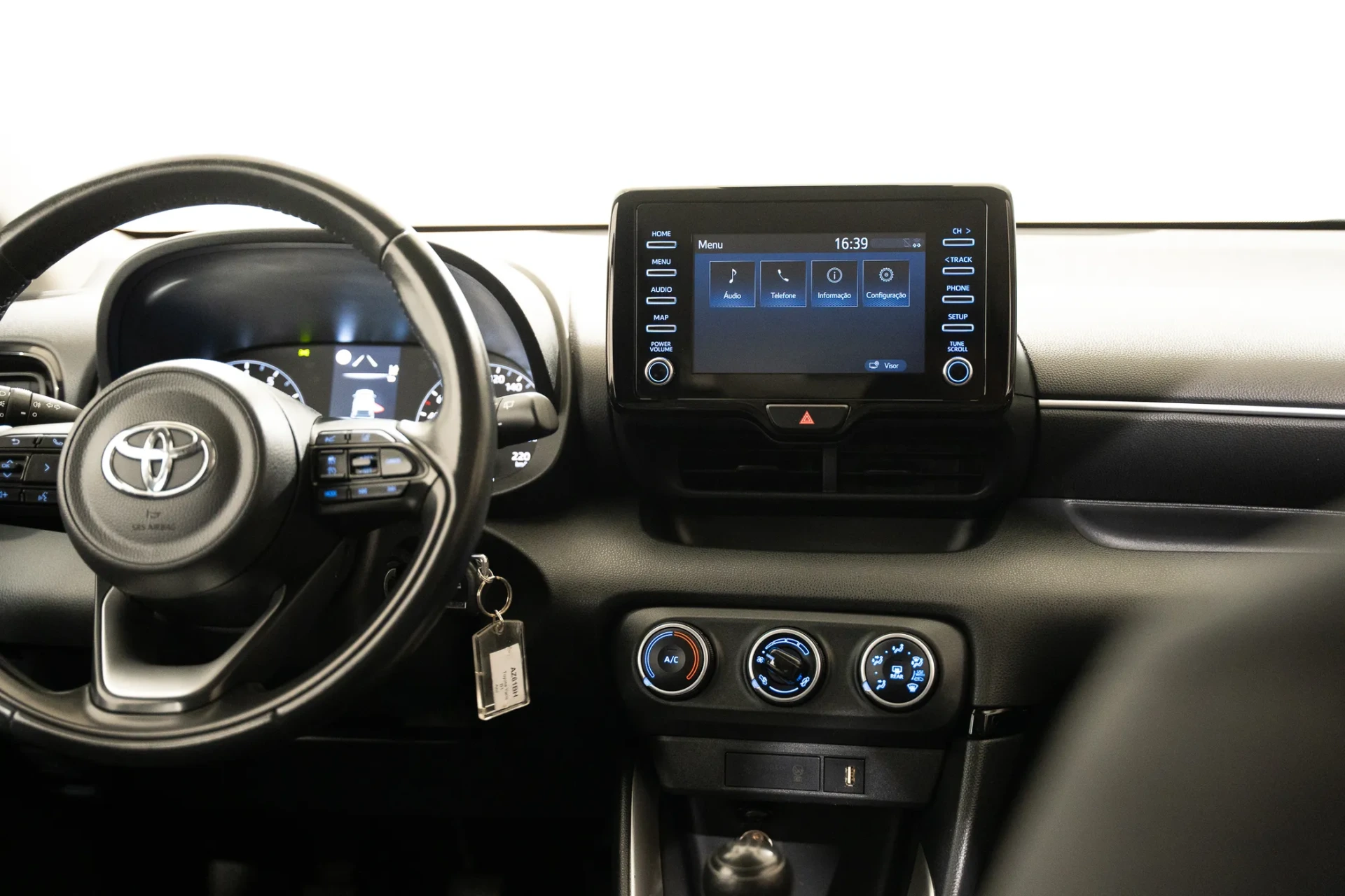 Toyota Yaris 1.5 VVT-i Comfort 11