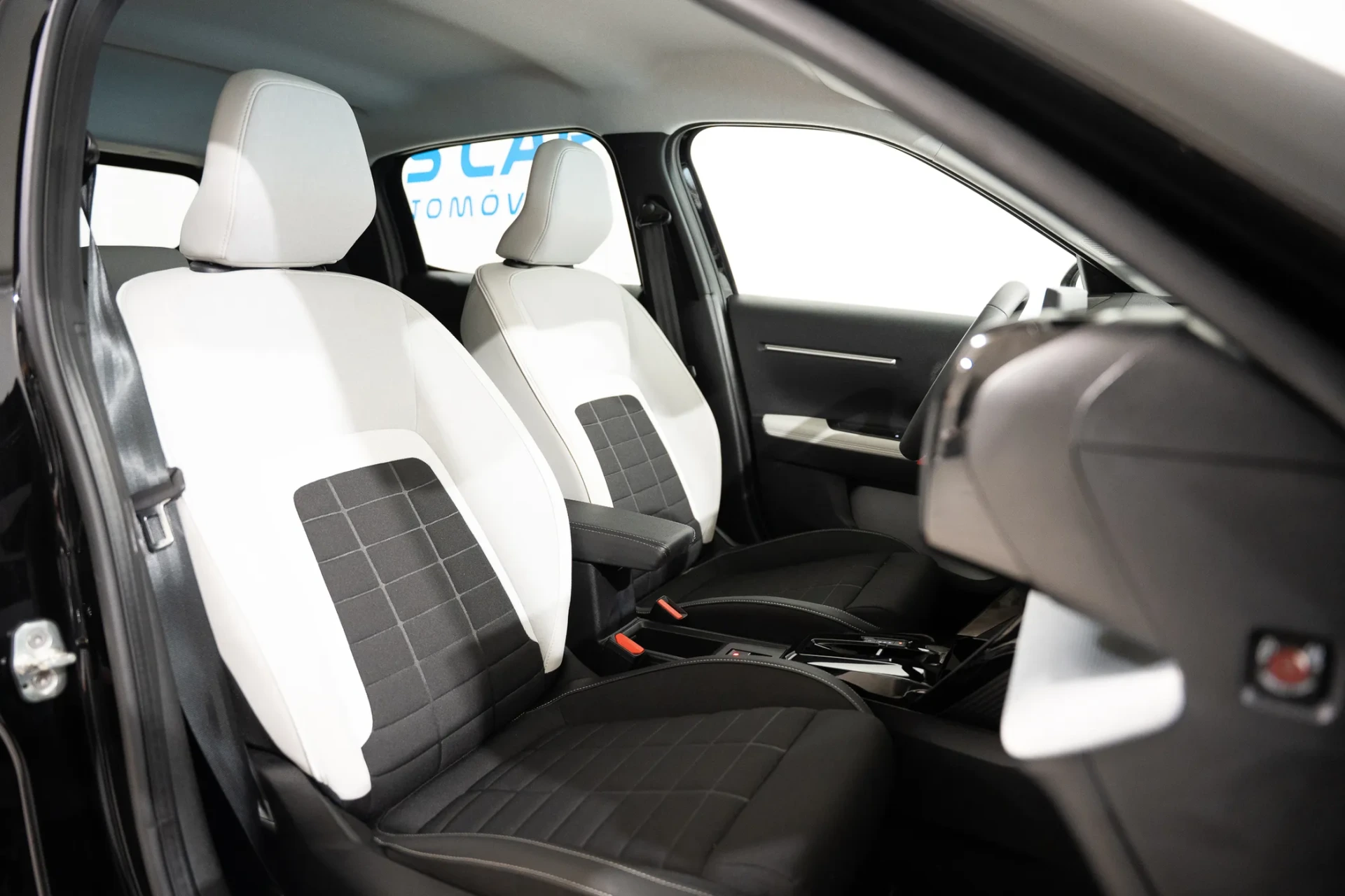 Citroen e-C3 44 kWh Autonomia Conforto Max 26