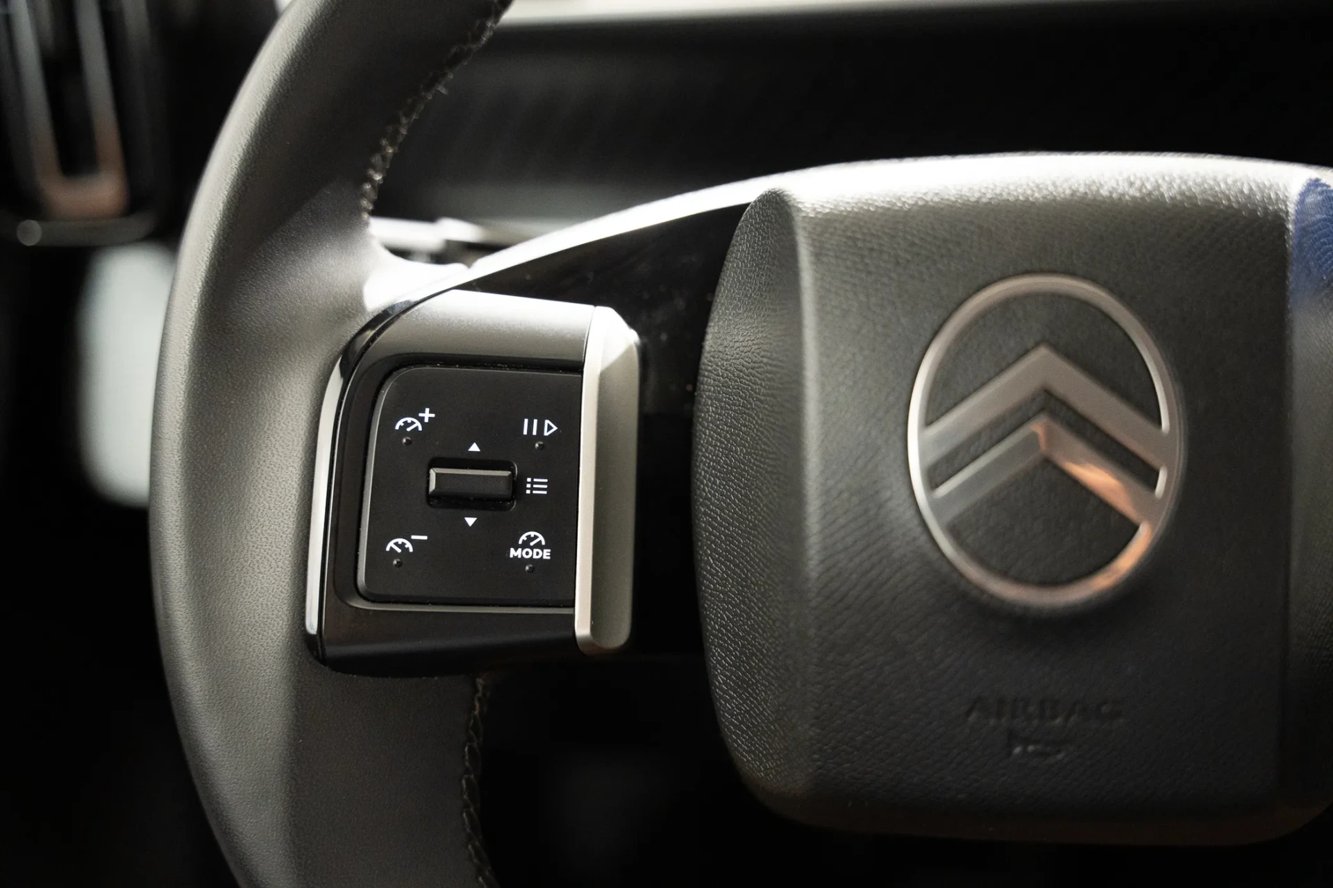 Citroen e-C3 44 kWh Autonomia Conforto Max 14