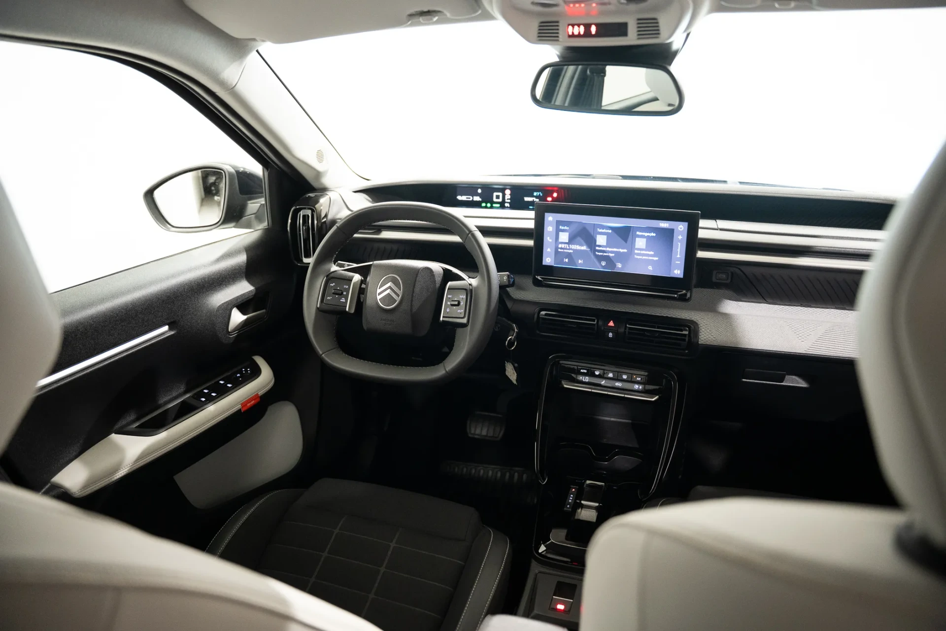 Citroen e-C3 44 kWh Autonomia Conforto Max 9
