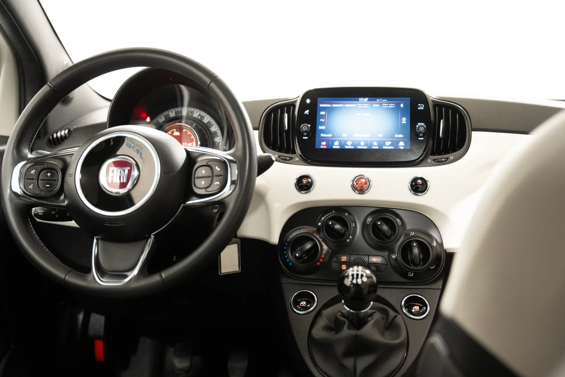 Fiat 500 1.0 Hybrid Dolcevita 11