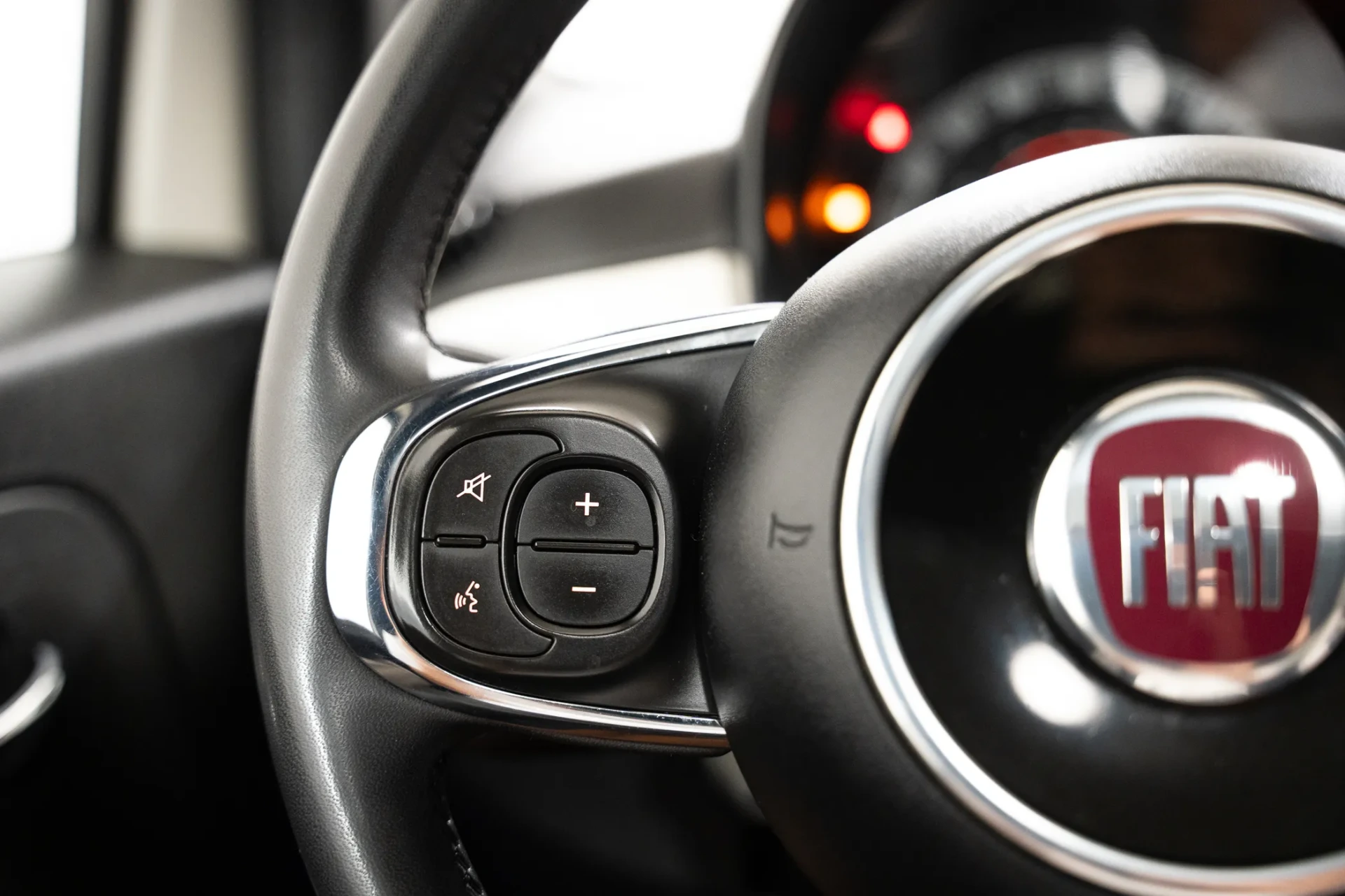 Fiat 500 1.0 Hybrid Dolcevita 13