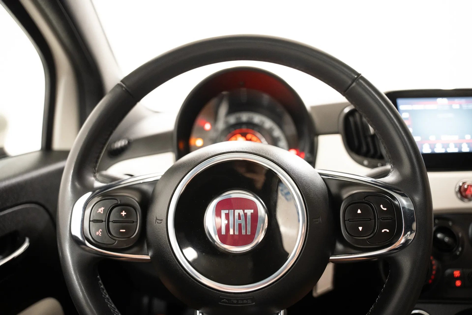 Fiat 500 1.0 Hybrid Dolcevita 14