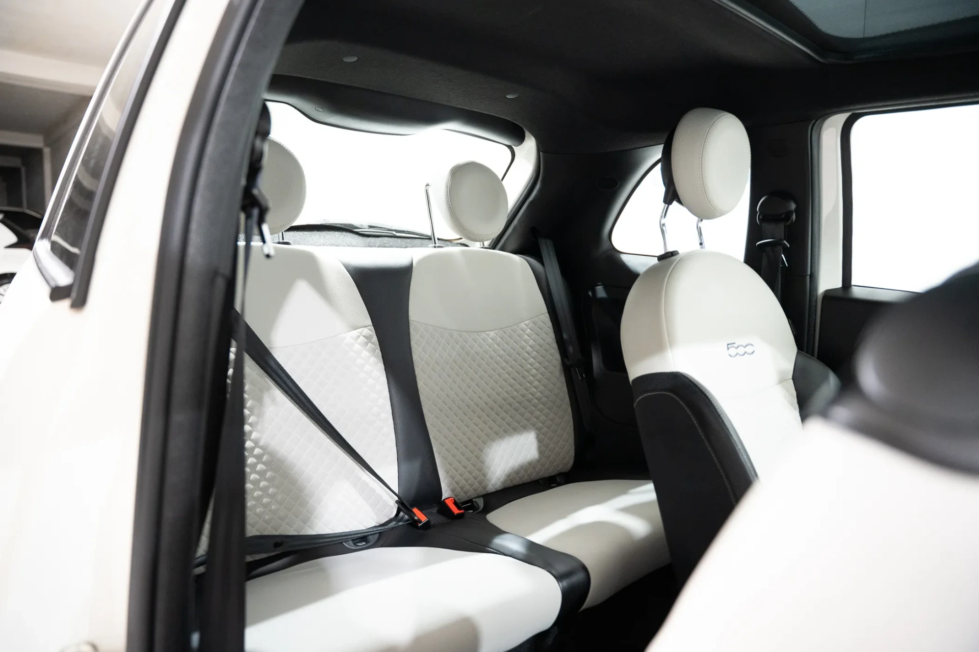 Fiat 500 1.0 Hybrid Dolcevita 21