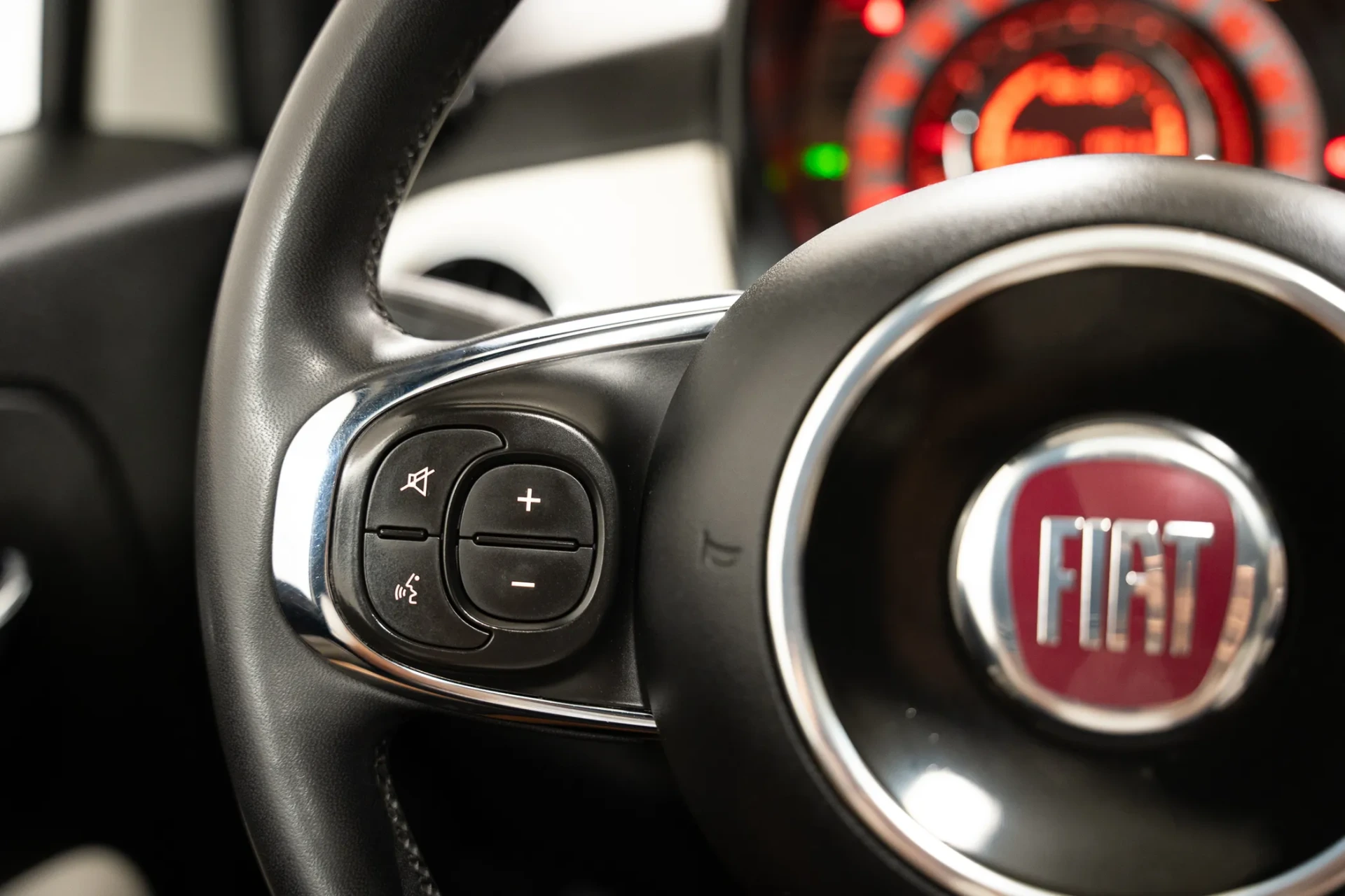 Fiat 500 1.0 Hybrid Dolcevita 13