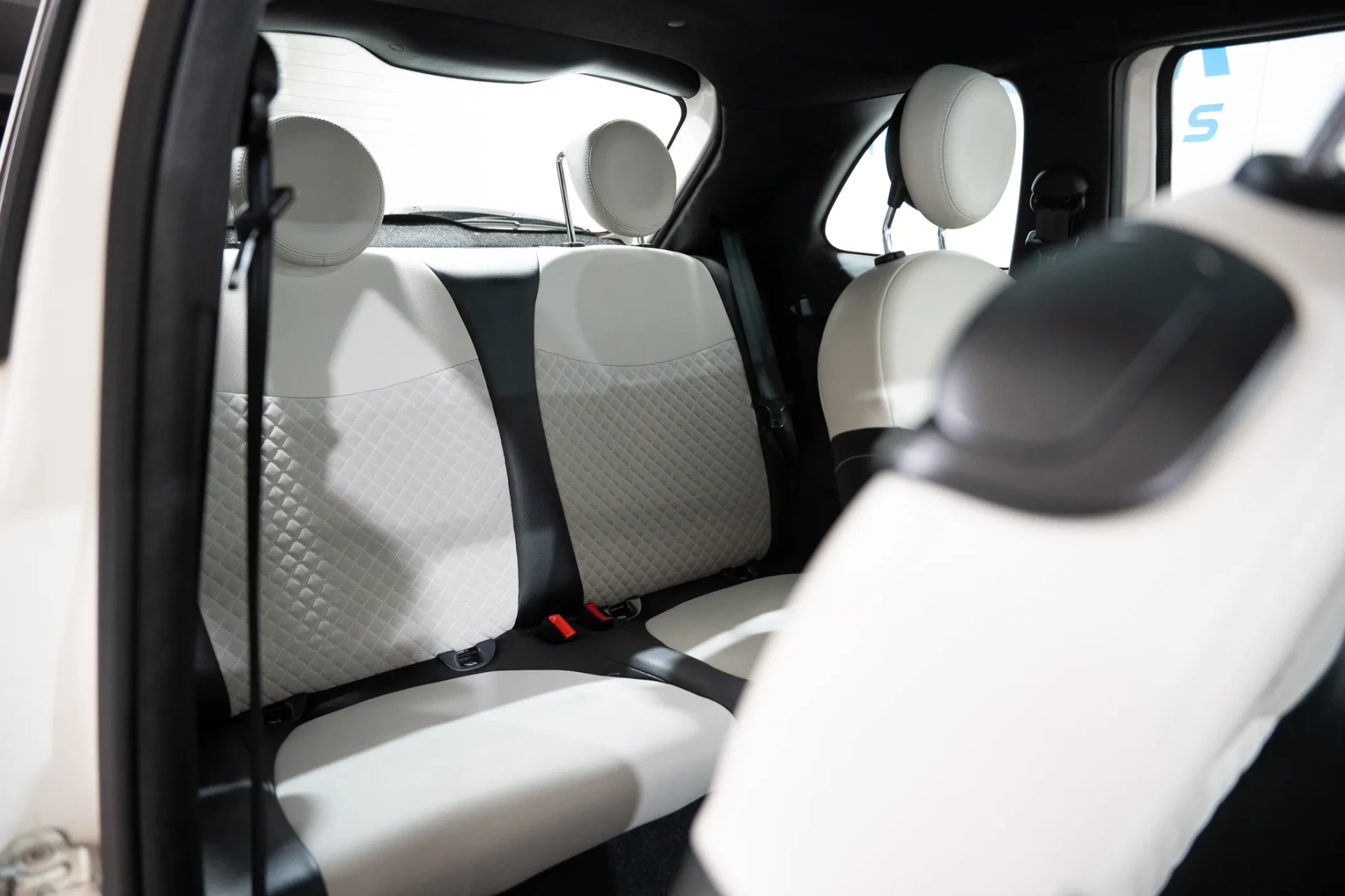 Fiat 500 1.0 Hybrid Dolcevita 21