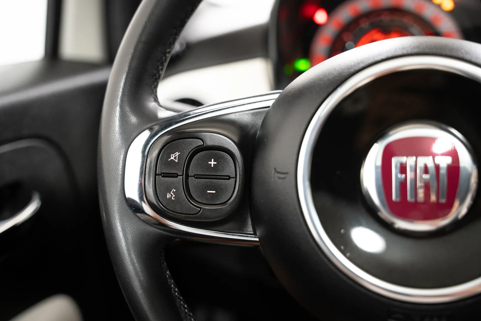 Fiat 500 1.0 Hybrid Dolcevita 13