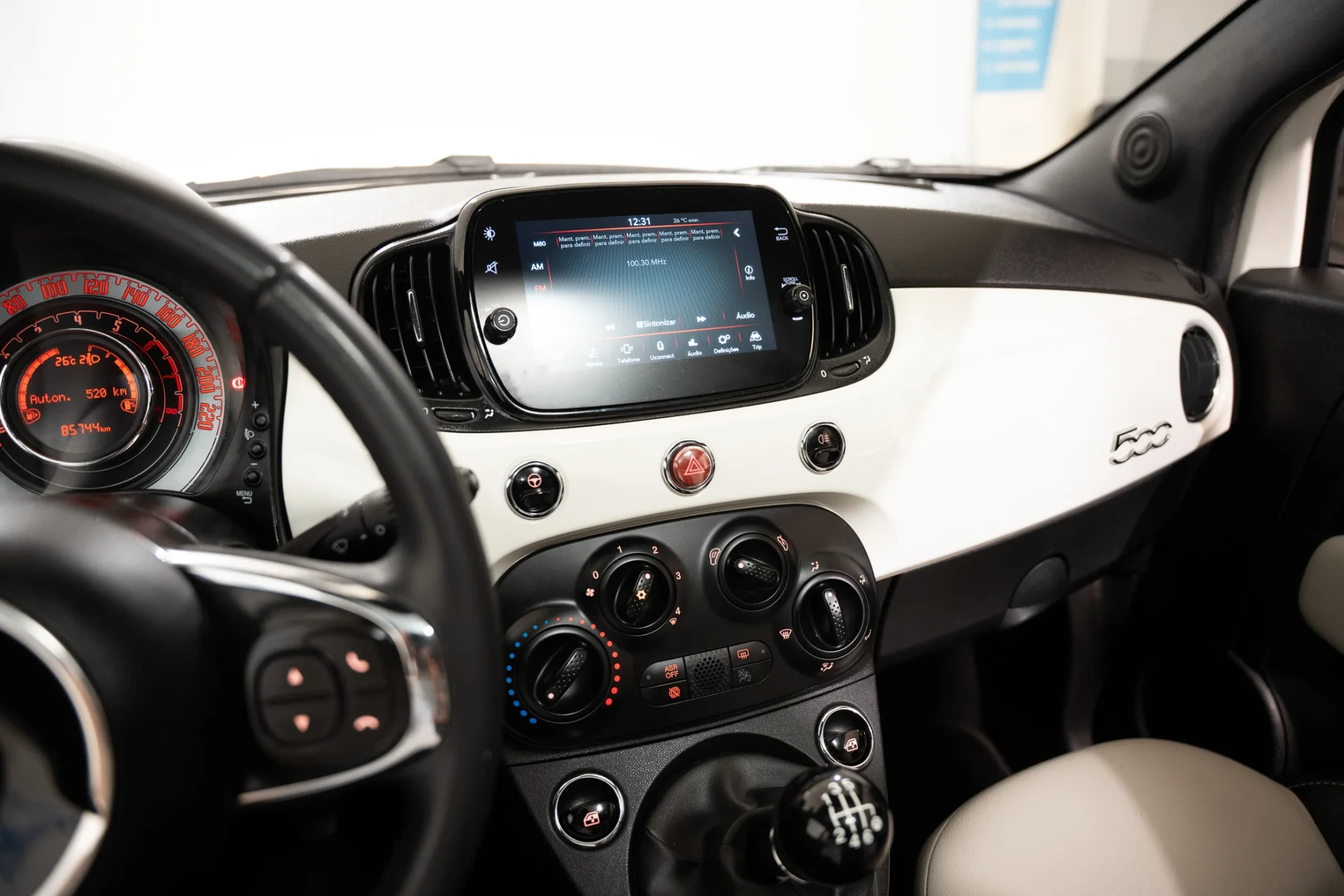 Fiat 500 1.0 Hybrid Dolcevita 16