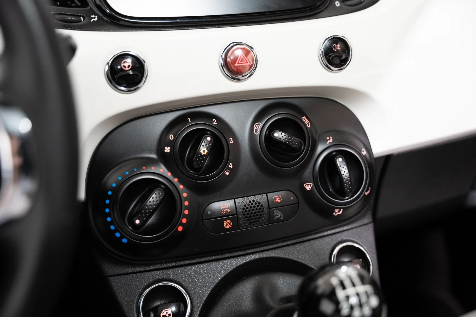 Fiat 500 1.0 Hybrid Dolcevita 18