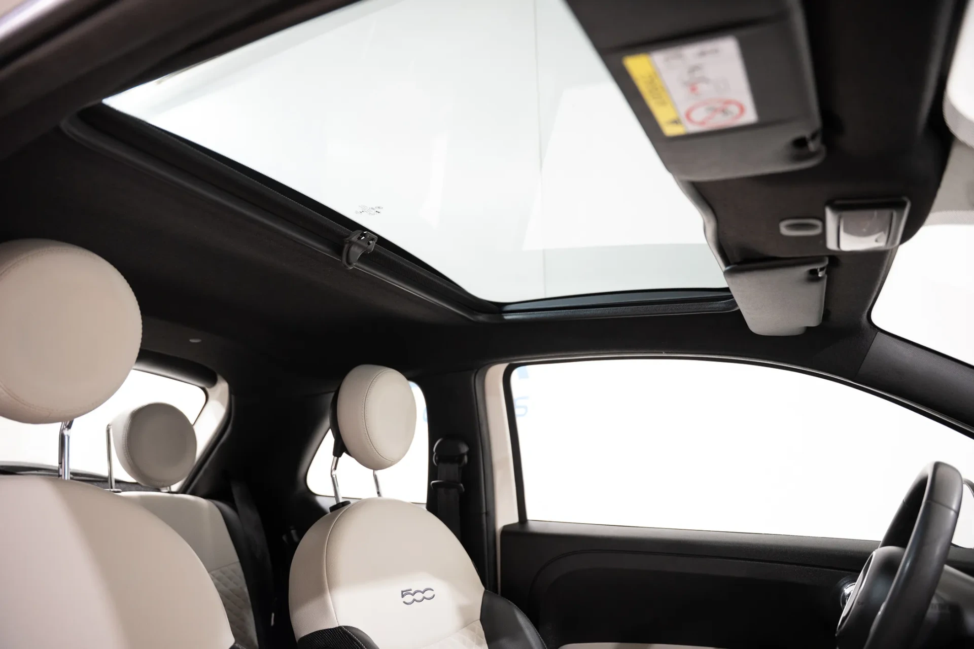 Fiat 500 1.0 Hybrid Dolcevita 22