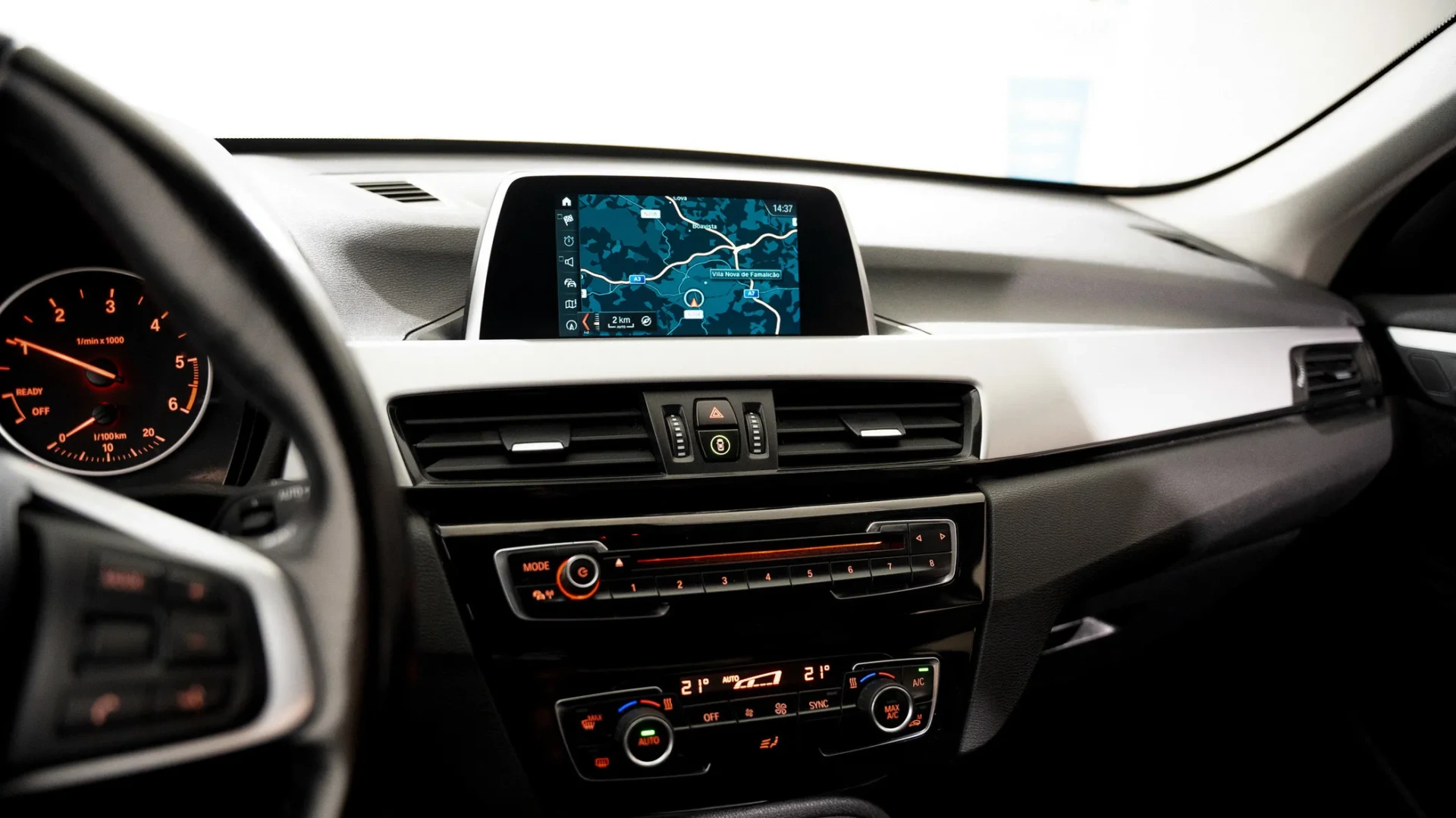 BMW X1 16 d sDrive Advantage 4