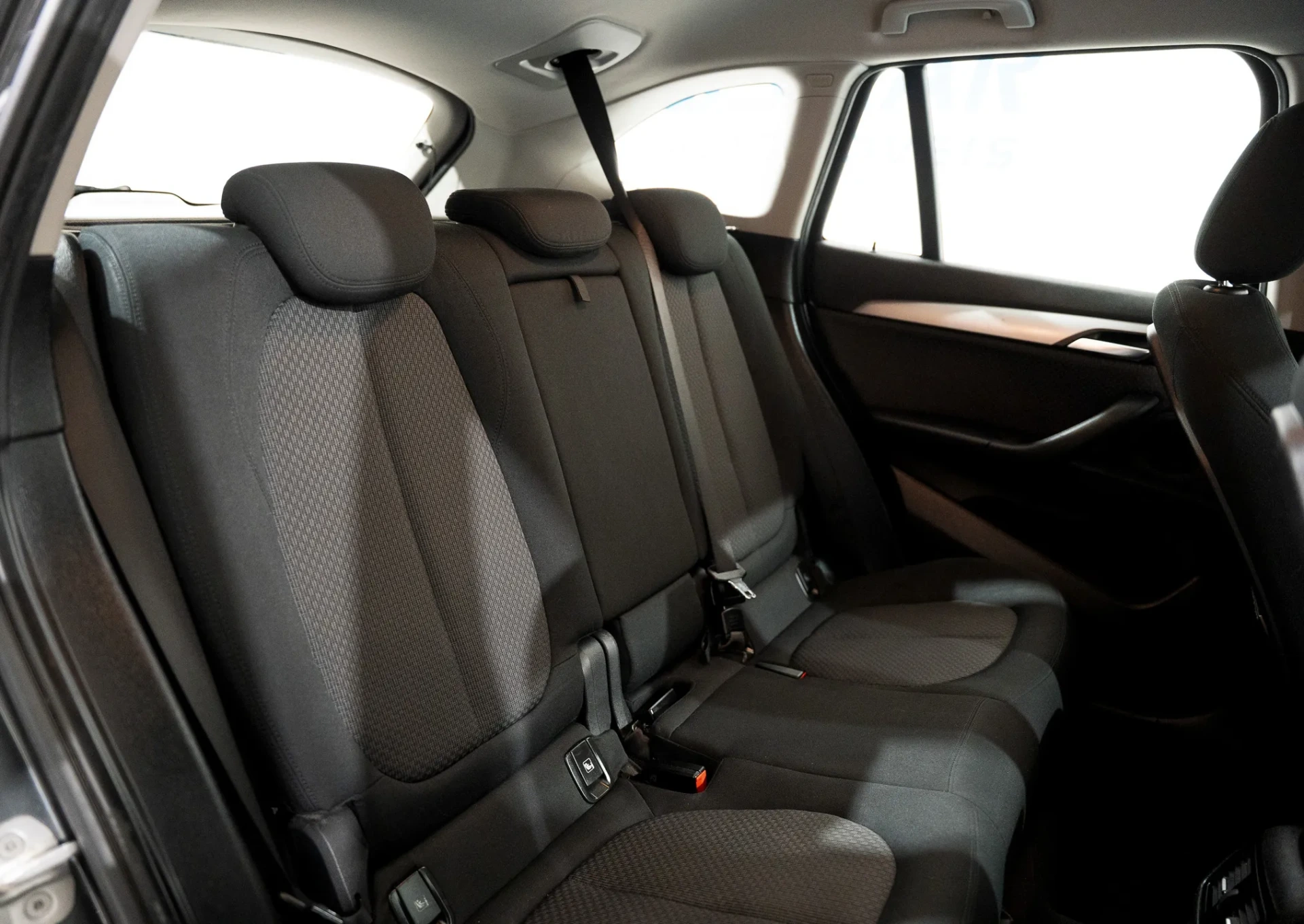 BMW X1 16 d sDrive Advantage 12