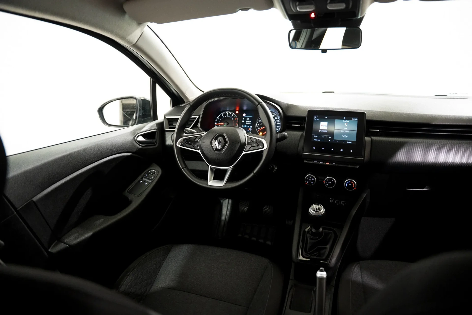 Renault Clio 1.0 TCe Intens 3