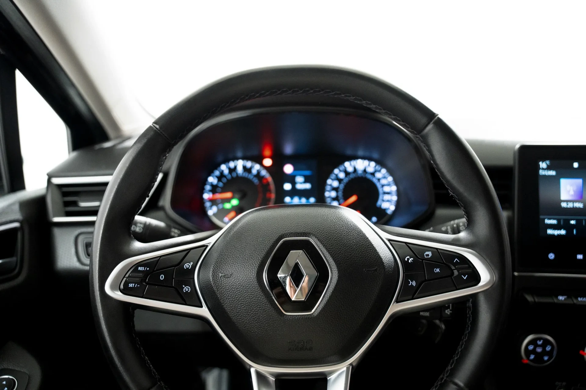 Renault Clio 1.0 TCe Intens 6