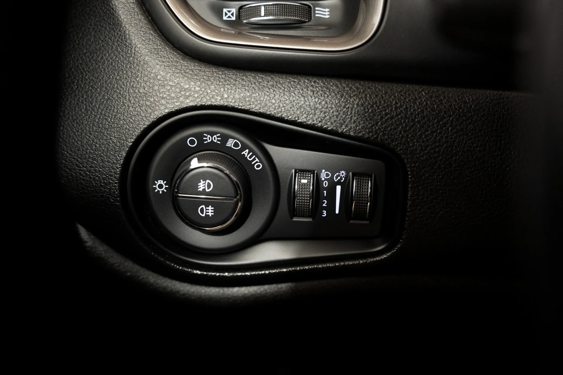 Jeep Renegade 1.0 T Limited 9
