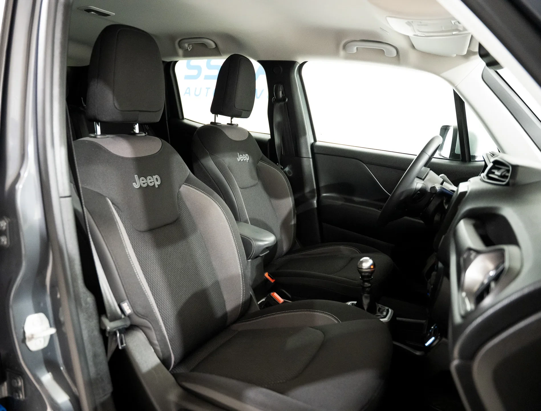 Jeep Renegade 1.0 T Limited 12