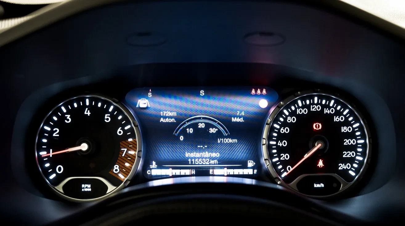 Jeep Renegade 1.0 T Limited 13