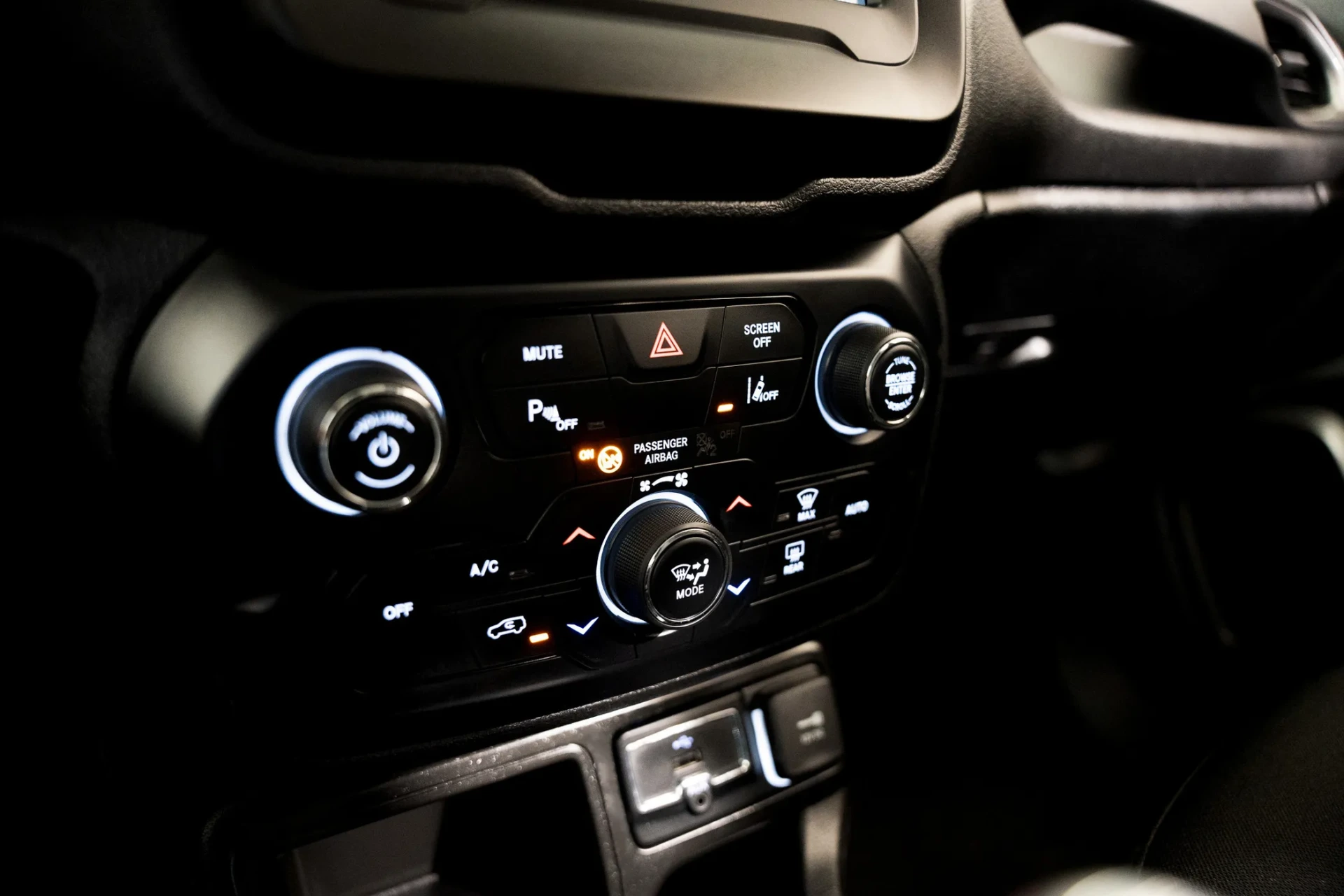 Jeep Renegade 1.0 T Limited 6