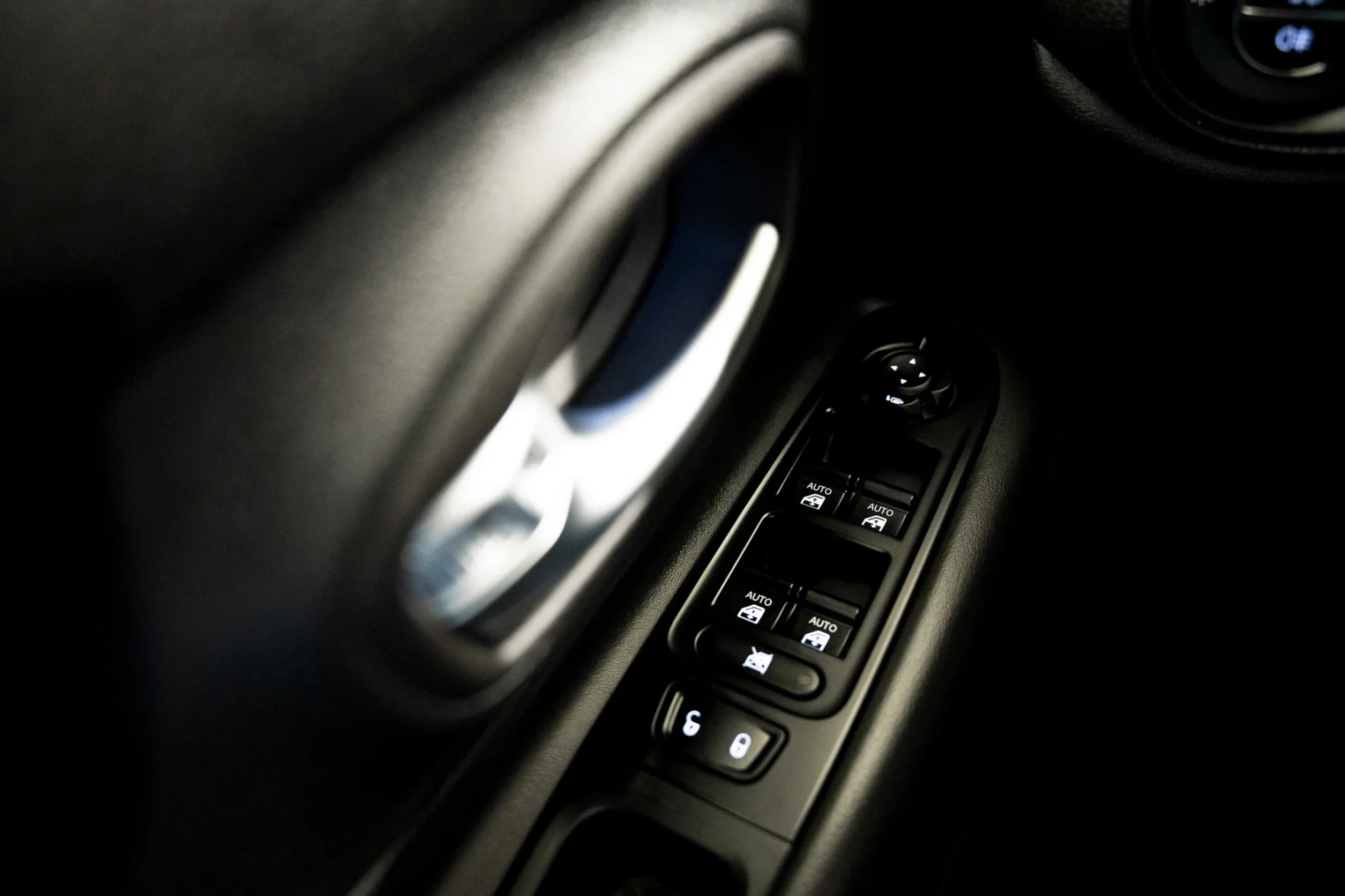Jeep Renegade 1.0 T Limited 10